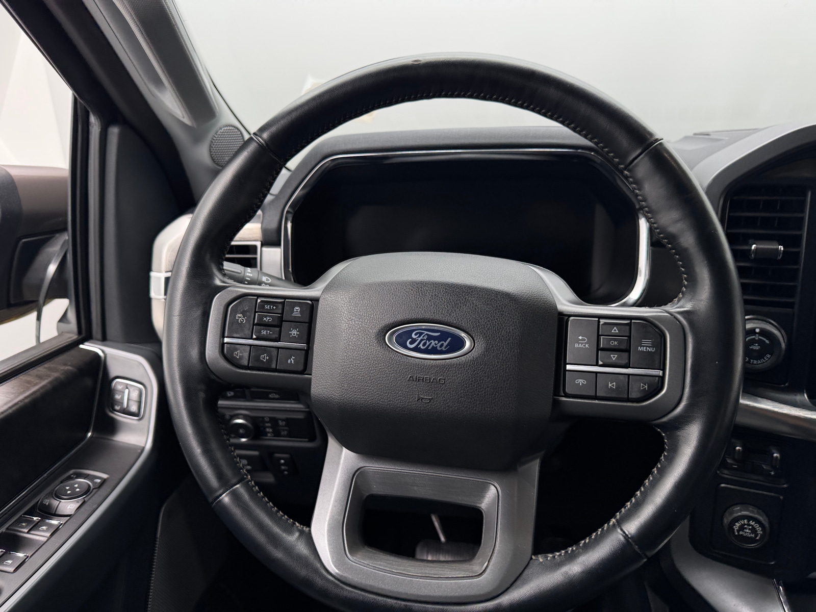 Thumbnail: 2022 Ford Econoline - 4