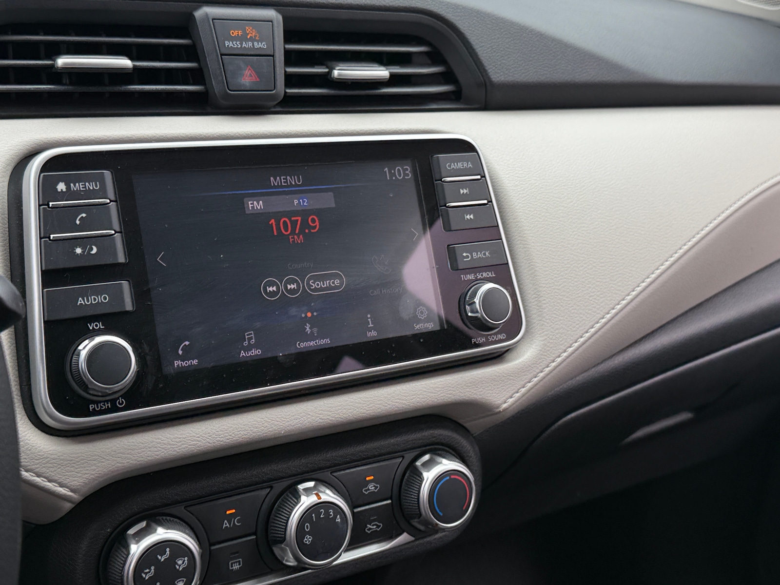 Thumbnail: 2021 Nissan Versa - 4