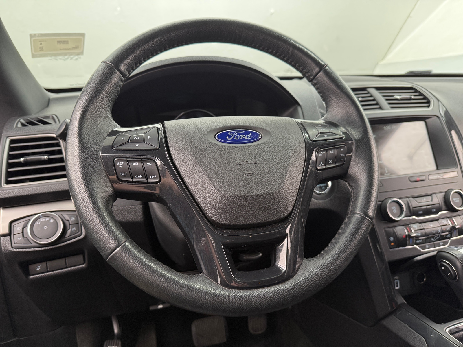 Thumbnail: 2018 Ford Explorer - 4