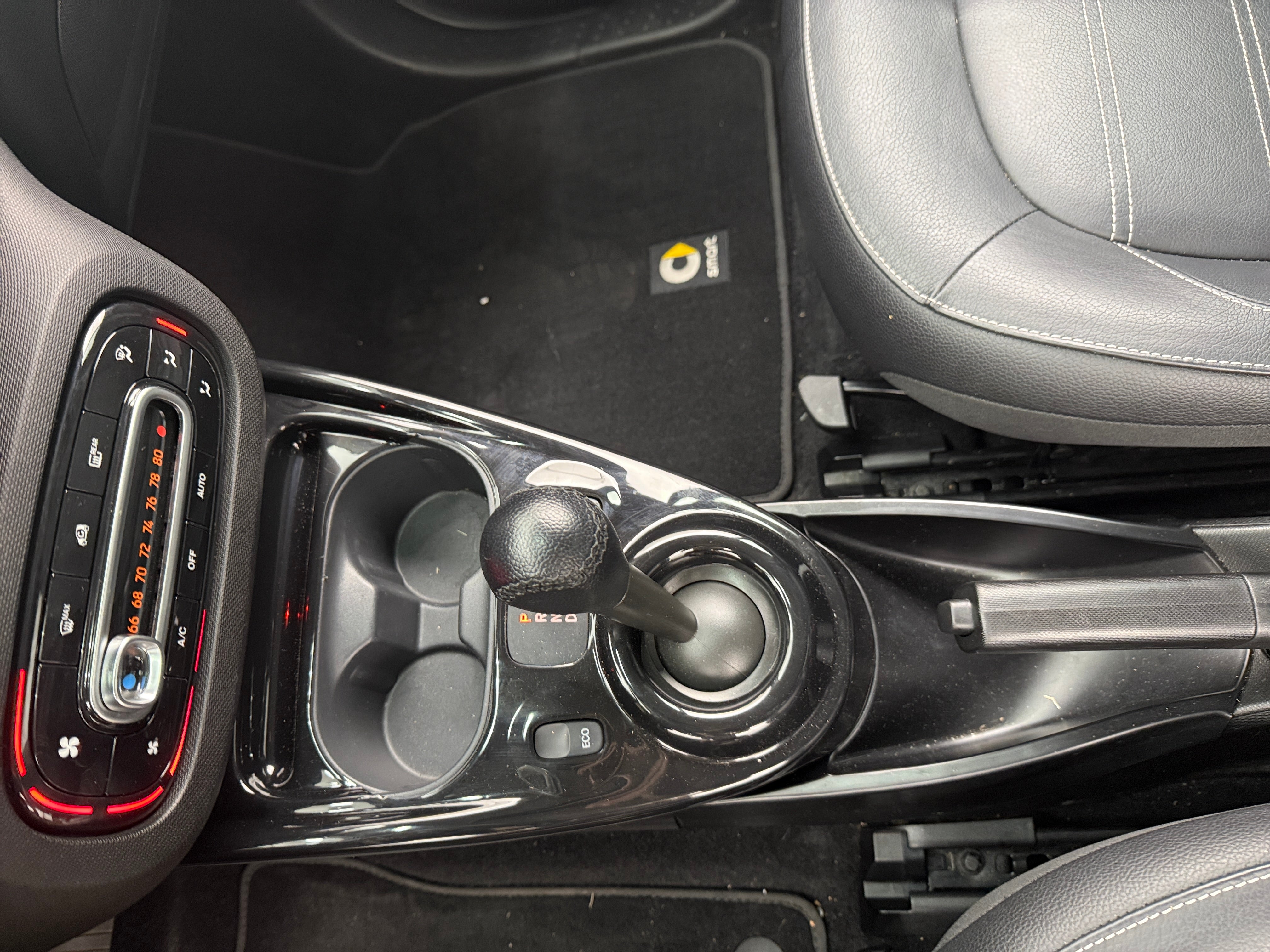 Used 2018 smart fortwo prime with VIN WMEFK9BA4JK309184 for sale in Auburn, WA