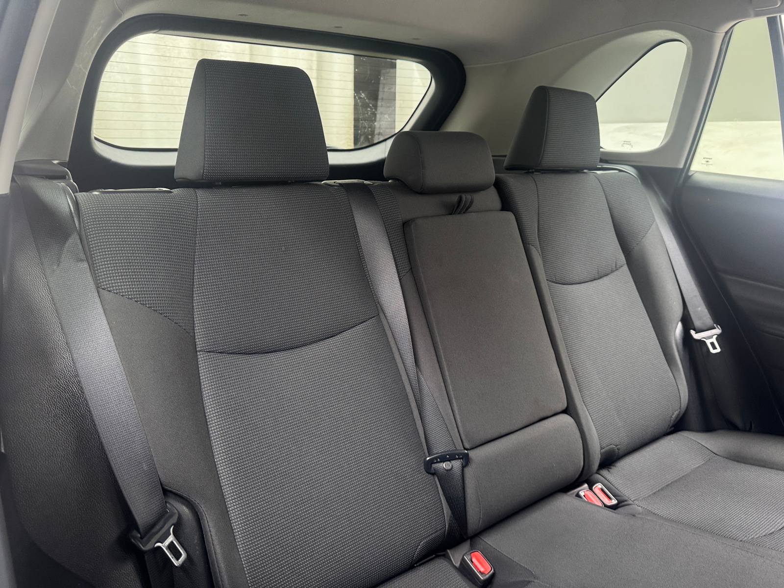 Thumbnail: 2021 Toyota RAV4 - 6