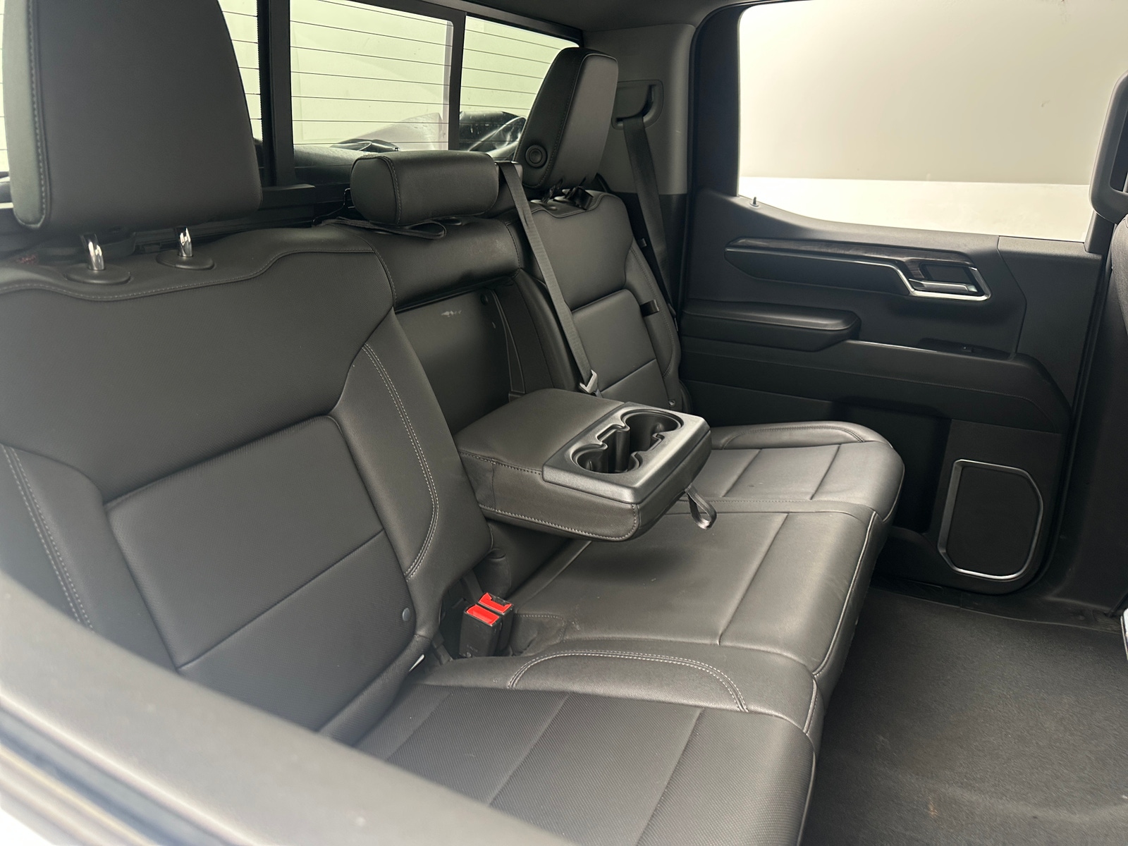 Thumbnail: 2023 Chevrolet Silverado 1500 - 5