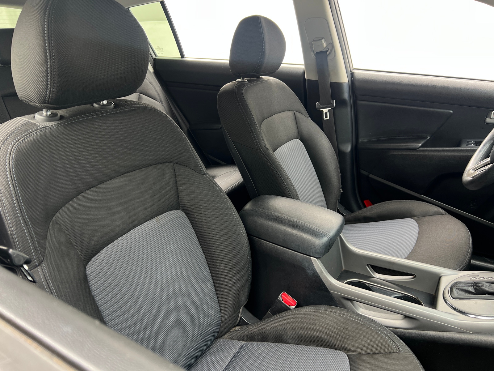 Thumbnail: 2015 Kia Sportage - 2