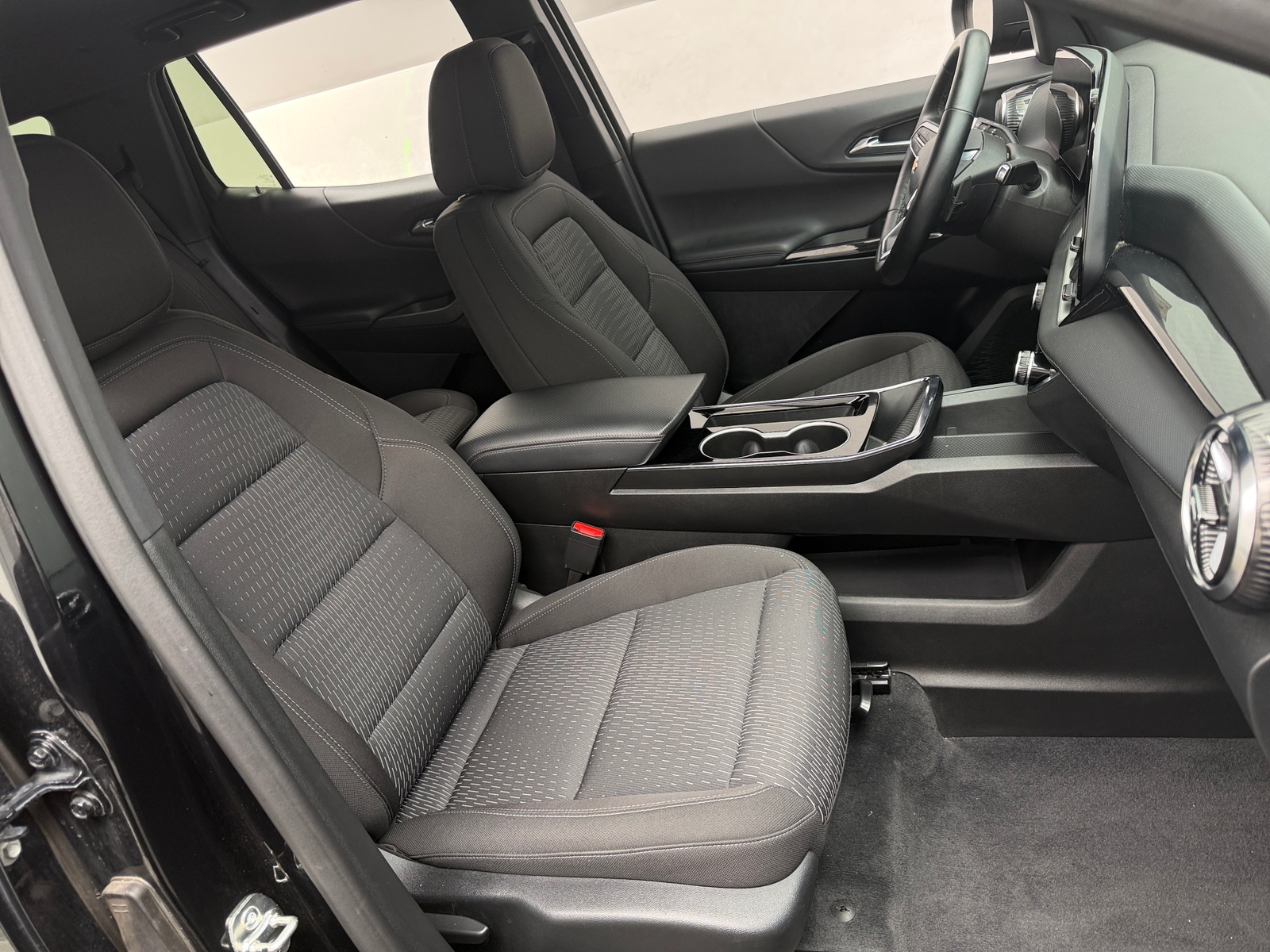 Thumbnail: 2025 Chevrolet Equinox - 2