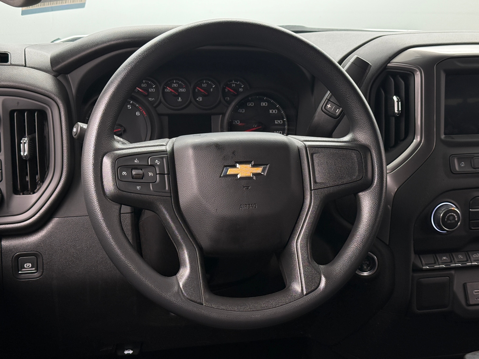 Thumbnail: 2025 Chevrolet Silverado 1500 - 5