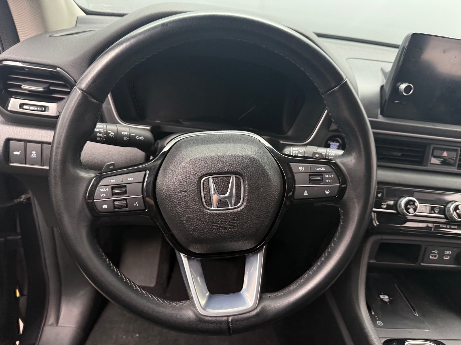 Thumbnail: 2023 Honda Pilot - 4