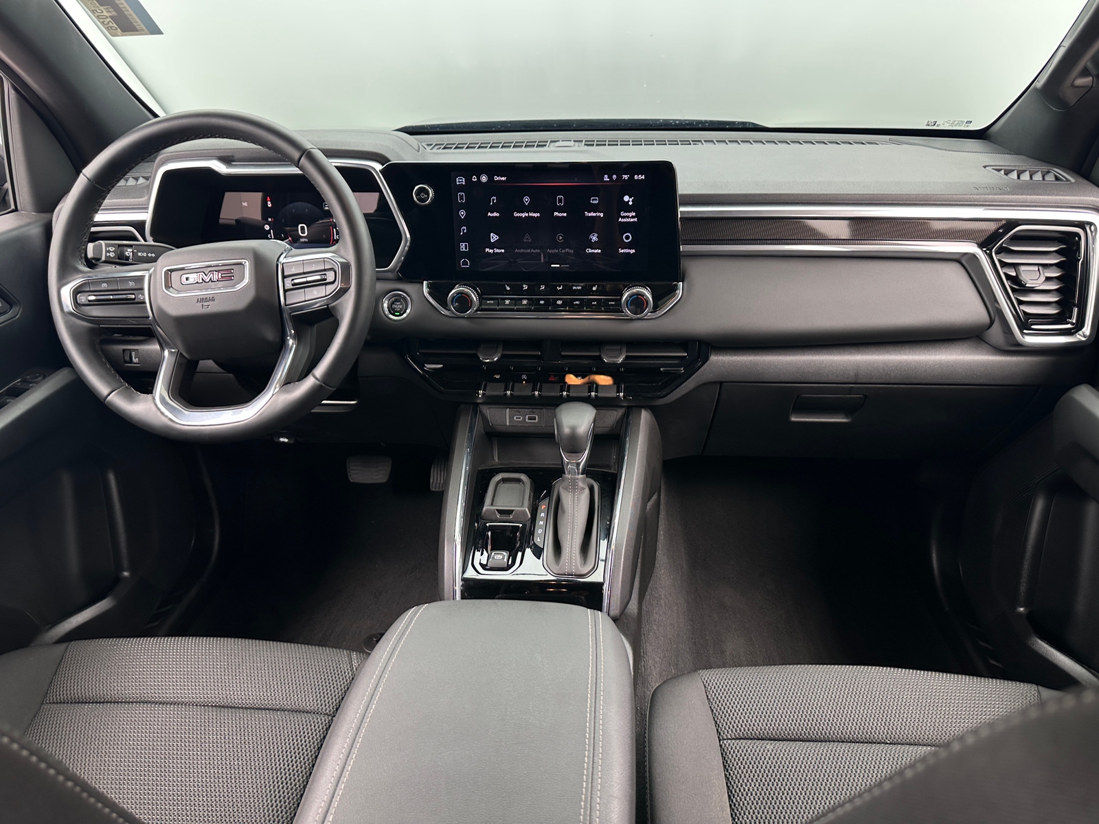 Thumbnail: 2023 GMC Canyon - 3