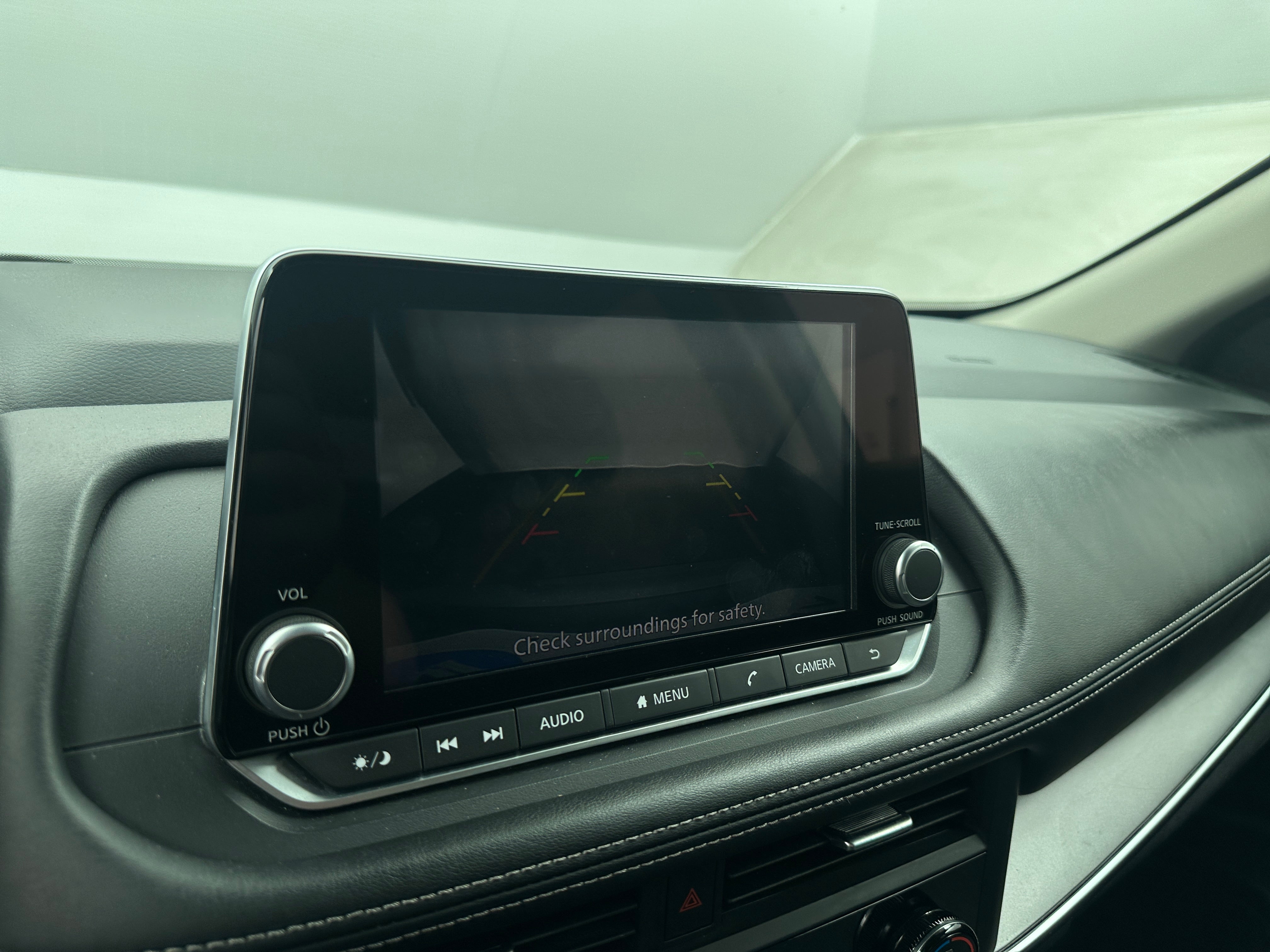 2024 Nissan Rogue SV - Photo 12