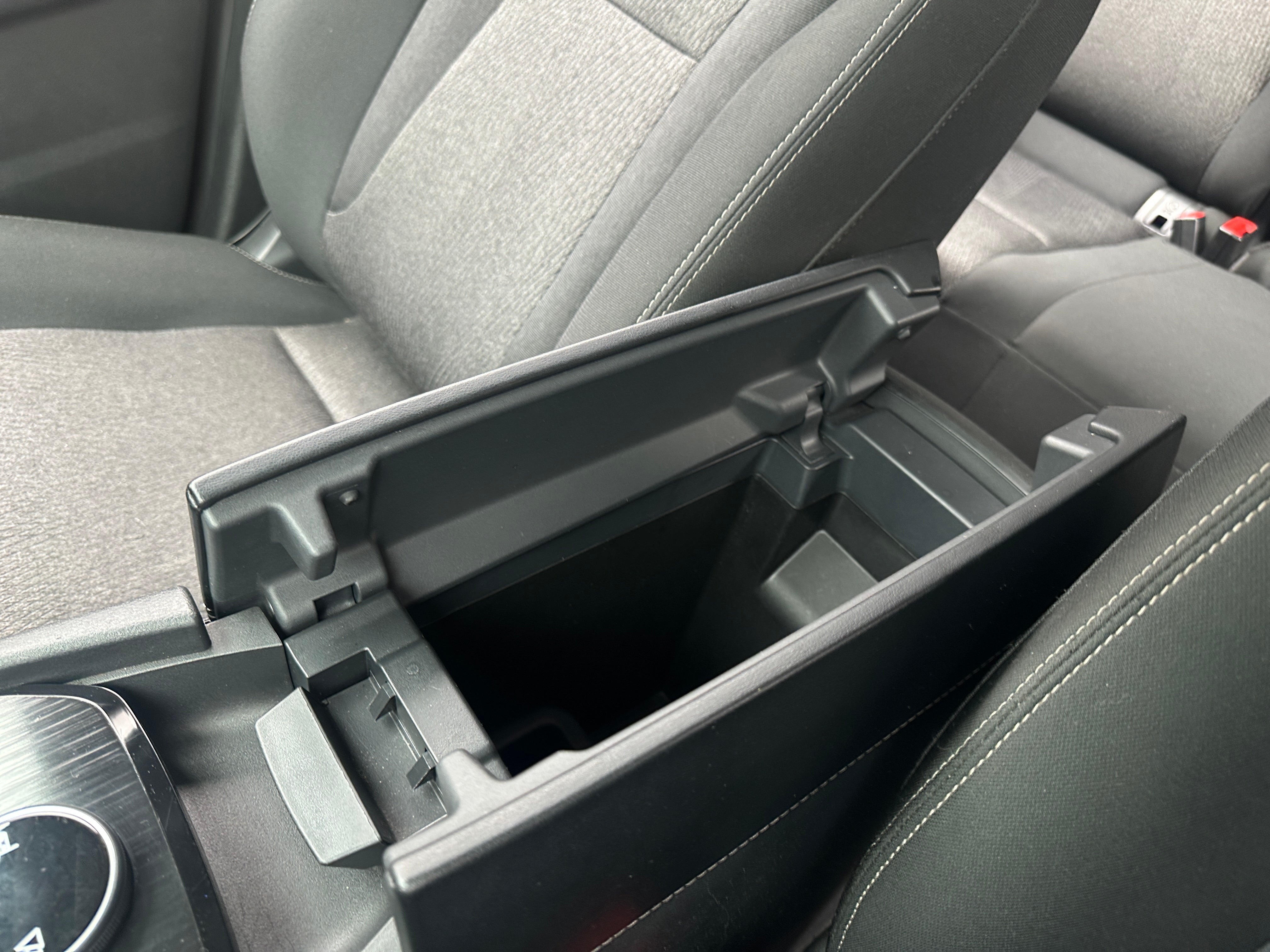 2024 Nissan Rogue SV - Photo 15