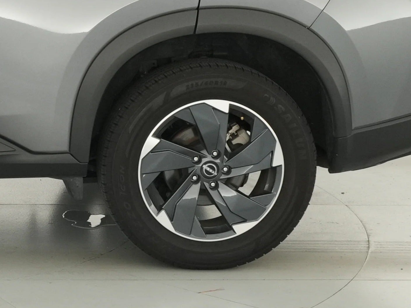 2024 Nissan Rogue SV - Photo 17
