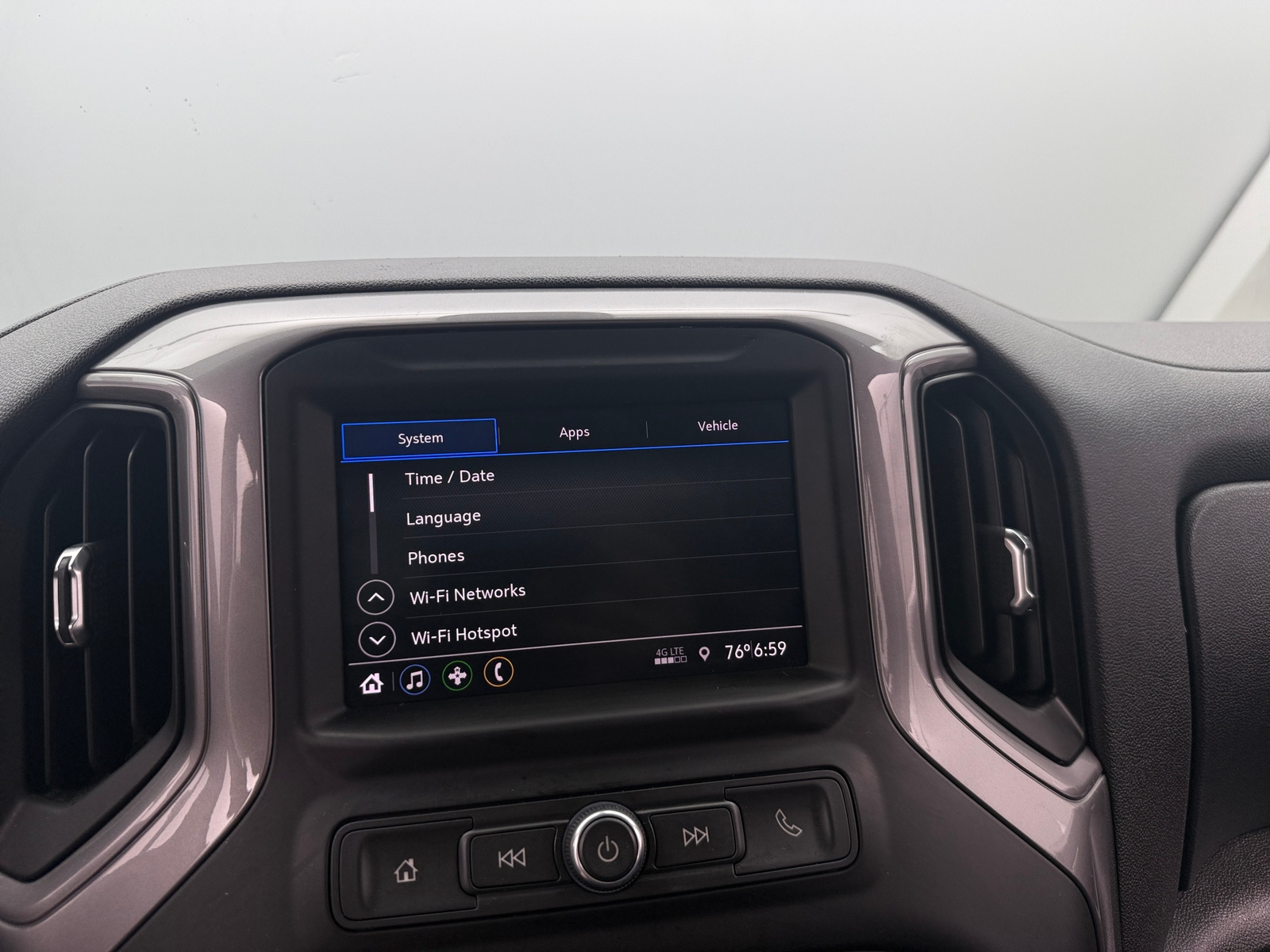 Thumbnail: 2021 Chevrolet Silverado 1500 - 4