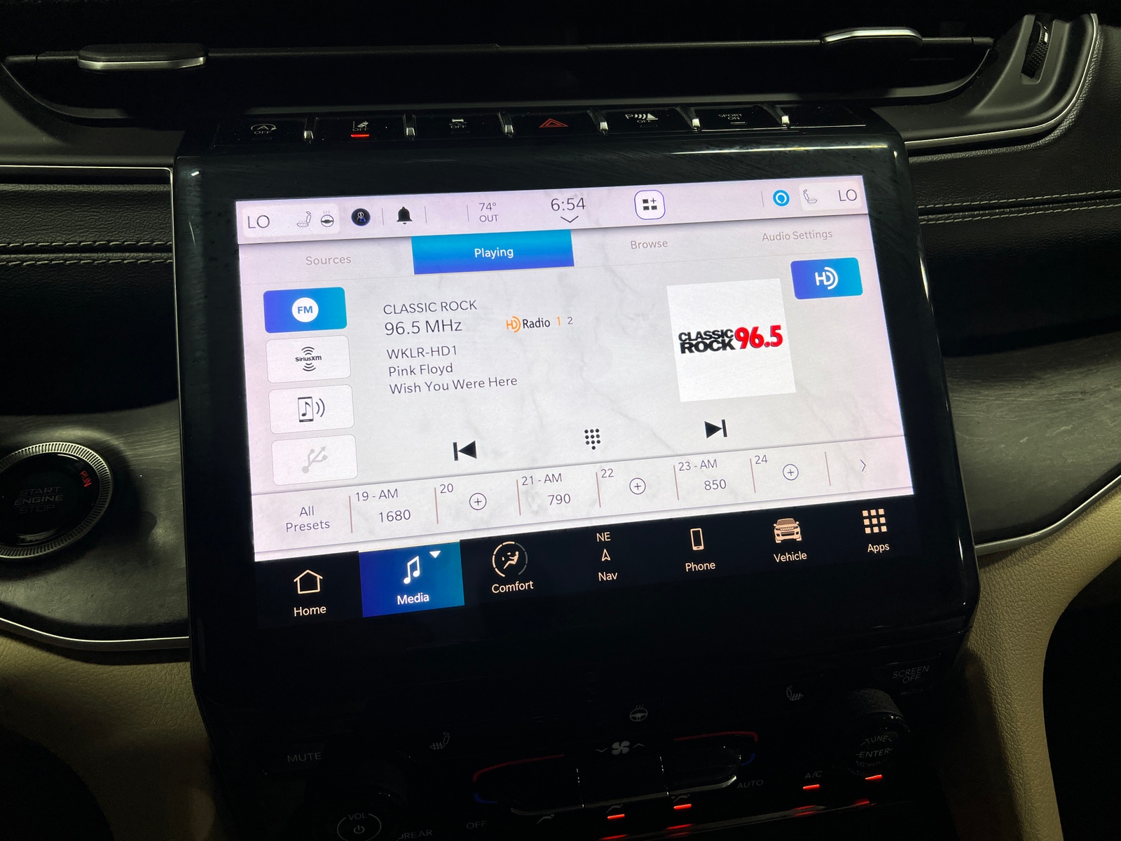 Thumbnail: 2021 Jeep Grand Cherokee L - 3