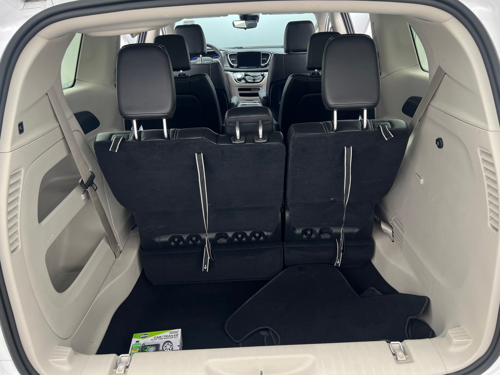 Thumbnail: 2024 Chrysler Pacifica - 6