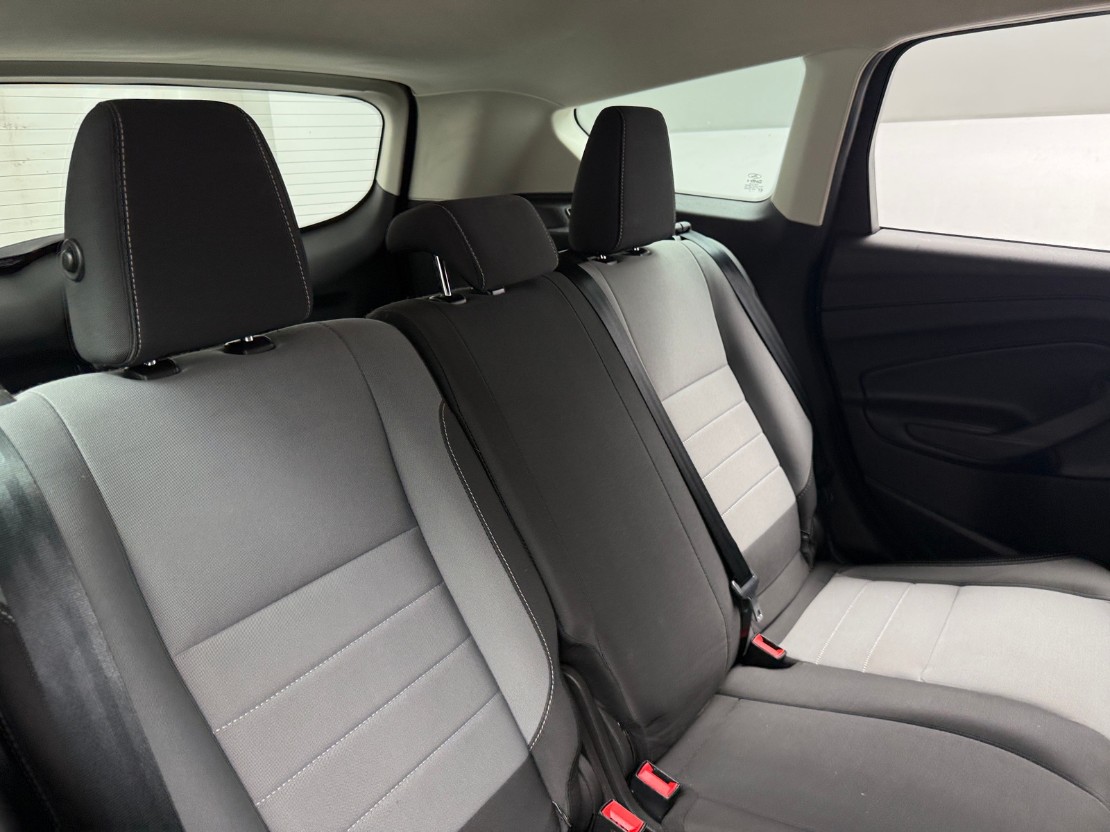 Thumbnail: 2019 Ford Escape - 6