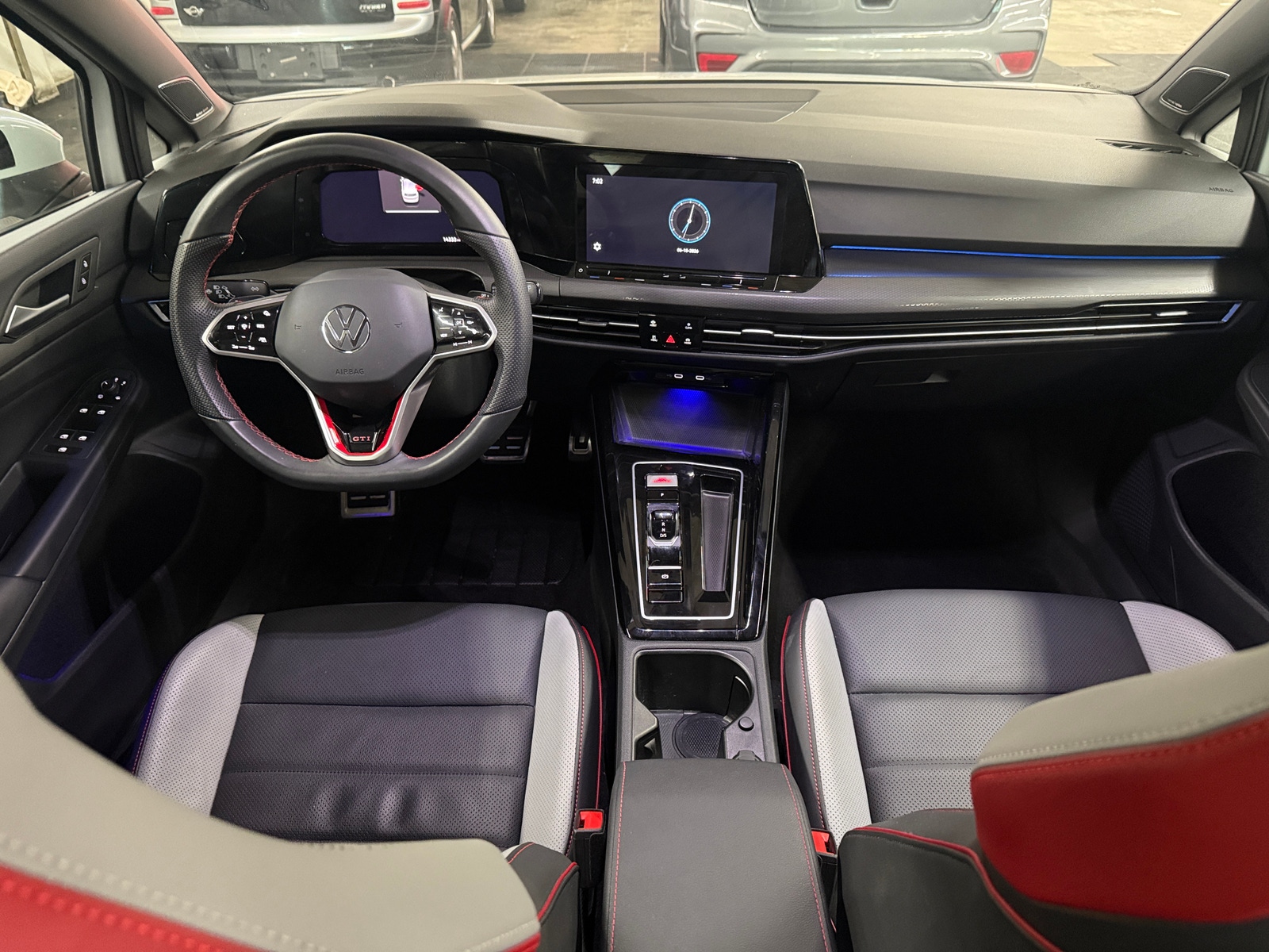 Thumbnail: 2024 Volkswagen Golf - 3