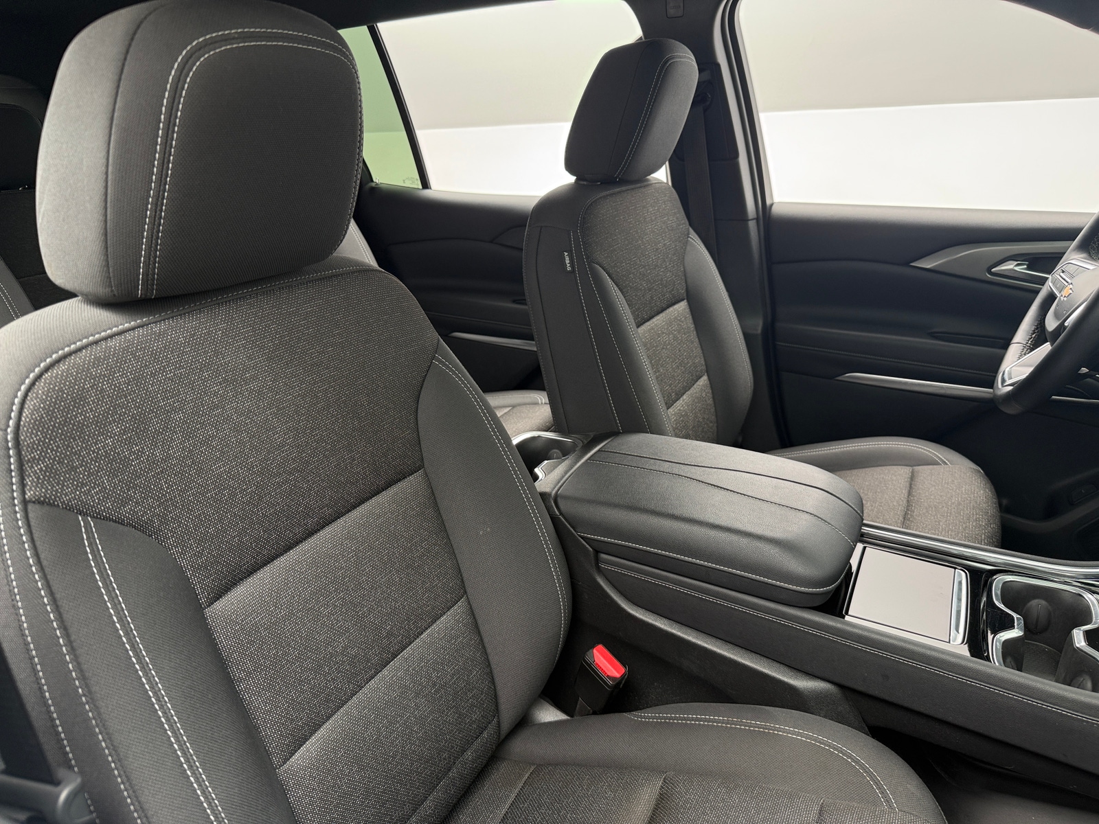 Thumbnail: 2024 Chevrolet Traverse - 2