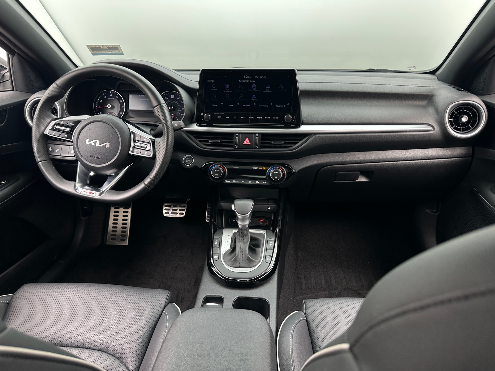 Thumbnail: 2024 Kia Forte - 3