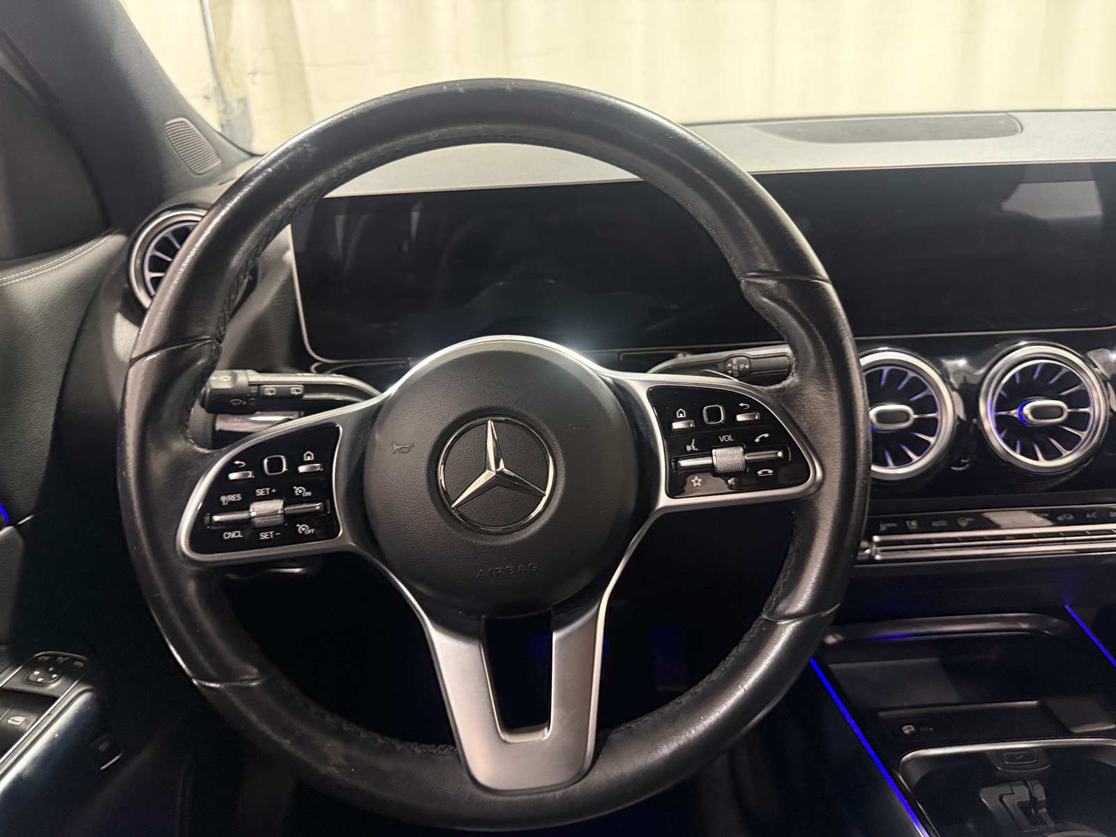 Thumbnail: 2021 Mercedes-Benz GLA - 4