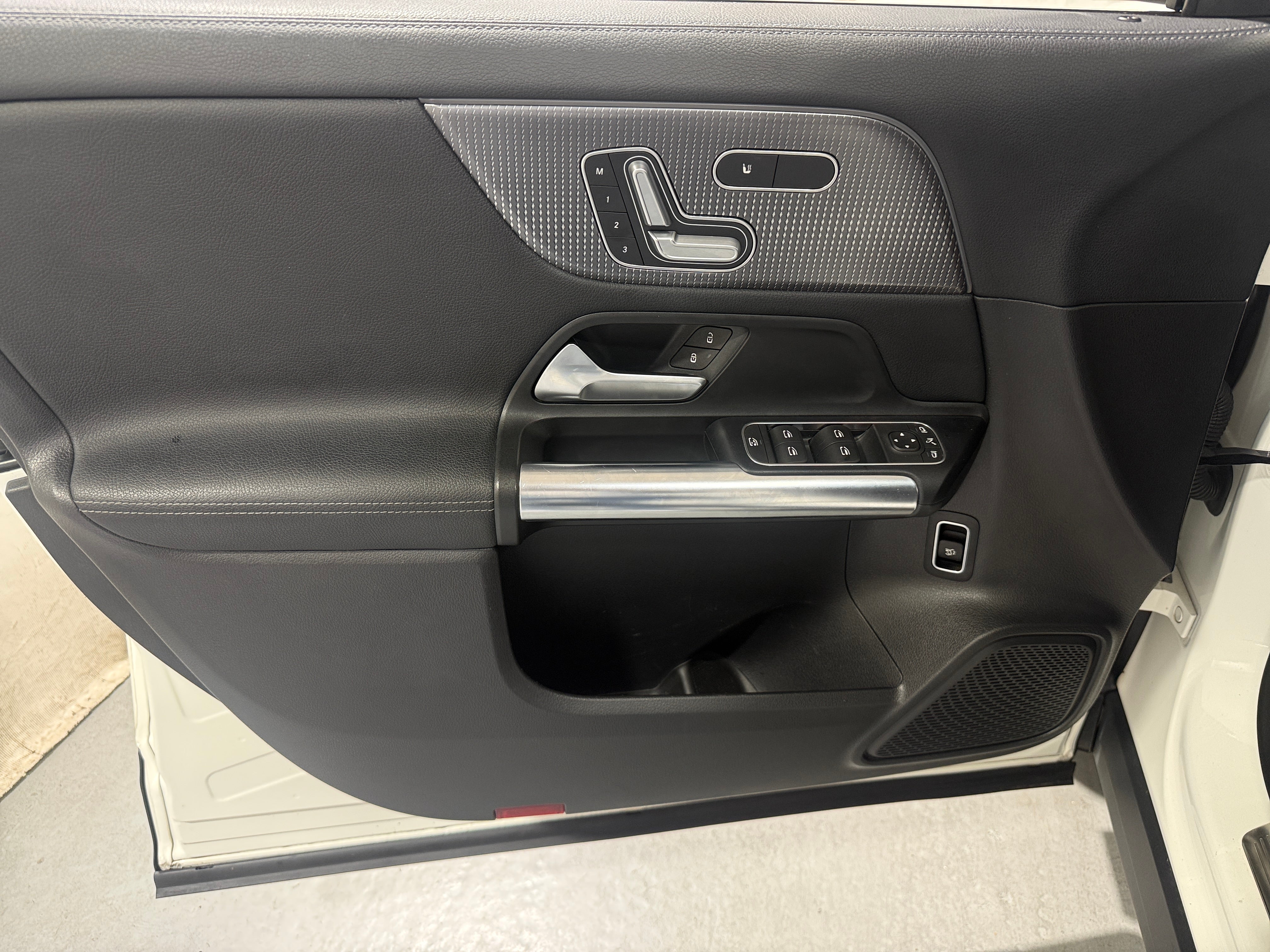 2021 Mercedes-Benz GLA GLA250 - Photo 2