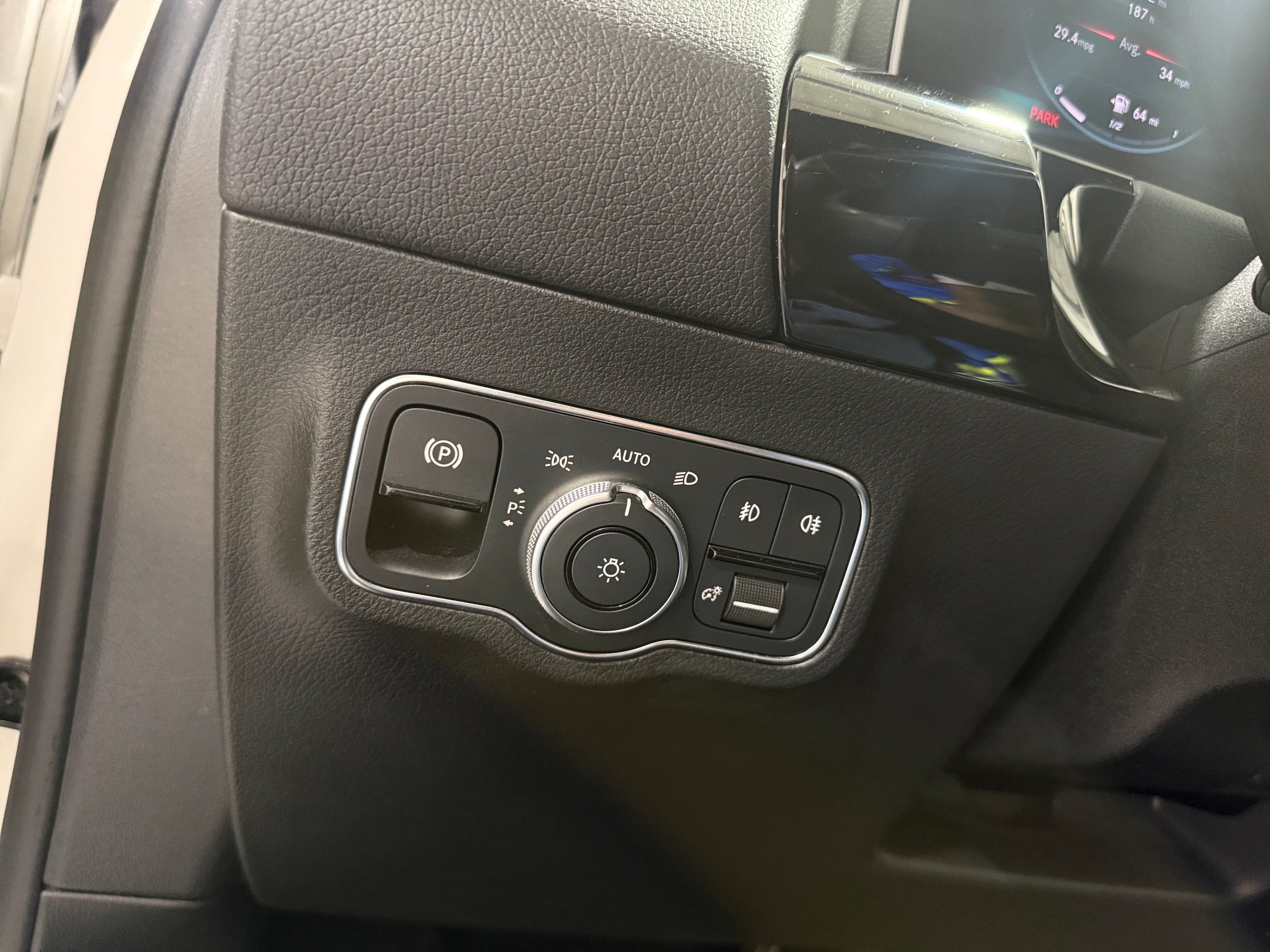 2021 Mercedes-Benz GLA GLA250 - Photo 10
