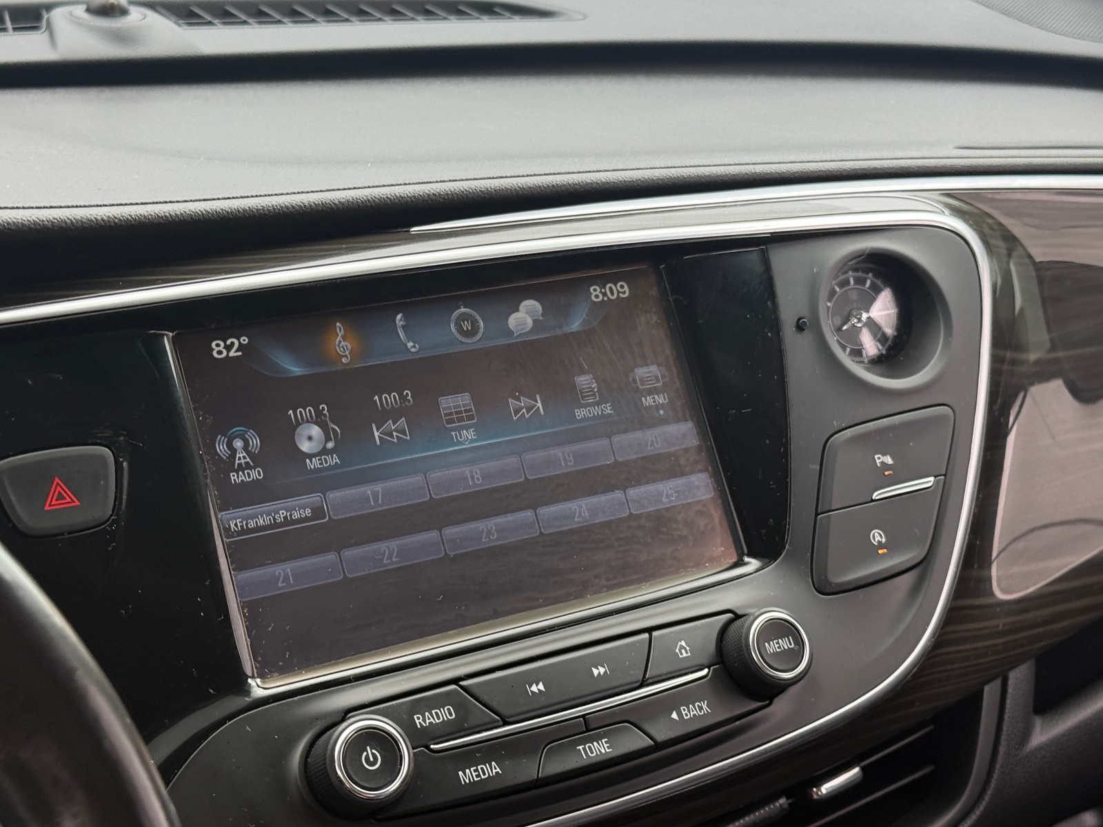 Thumbnail: 2019 Buick Envision - 3