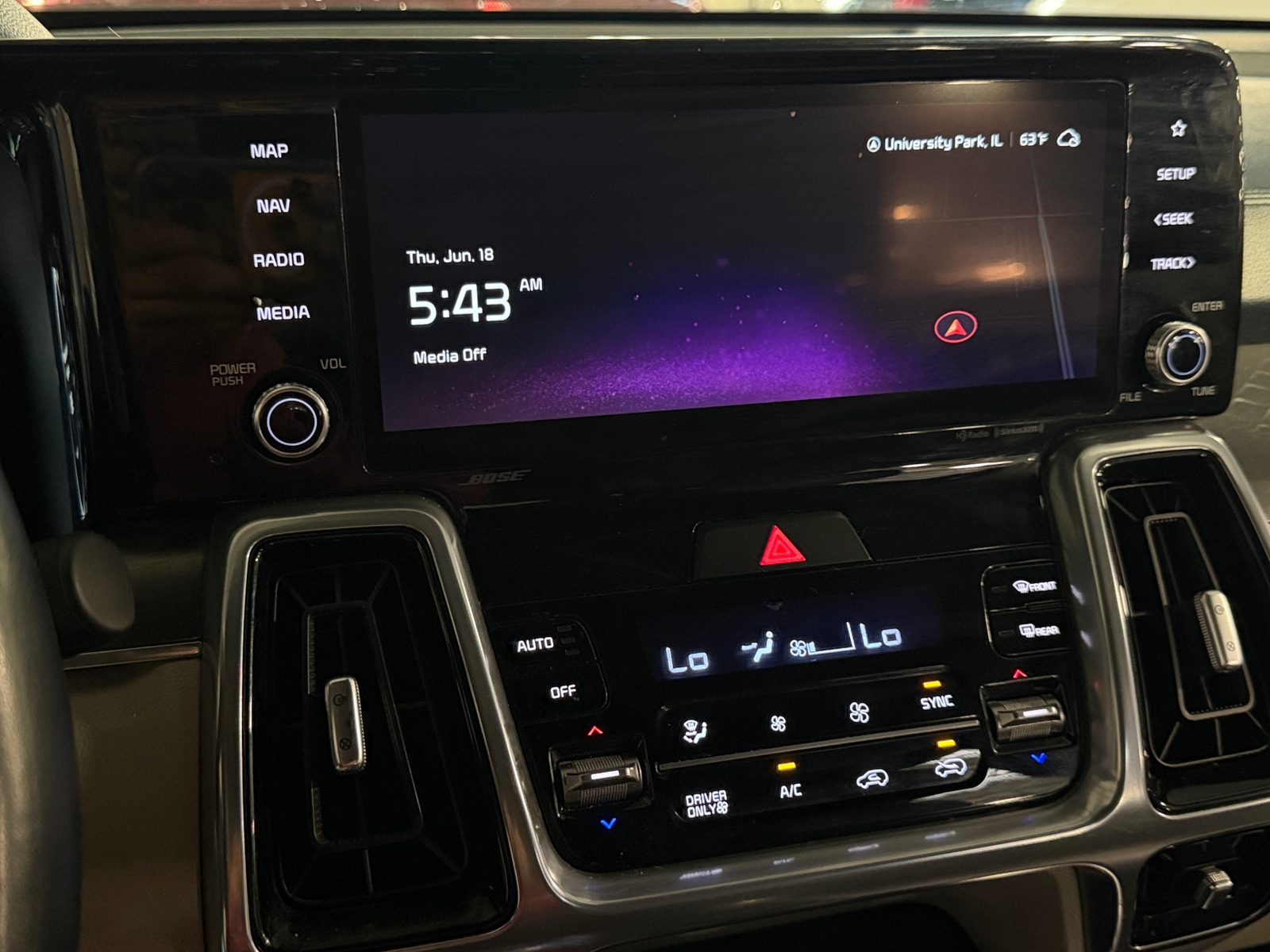 Thumbnail: 2023 Kia Sorento - 3