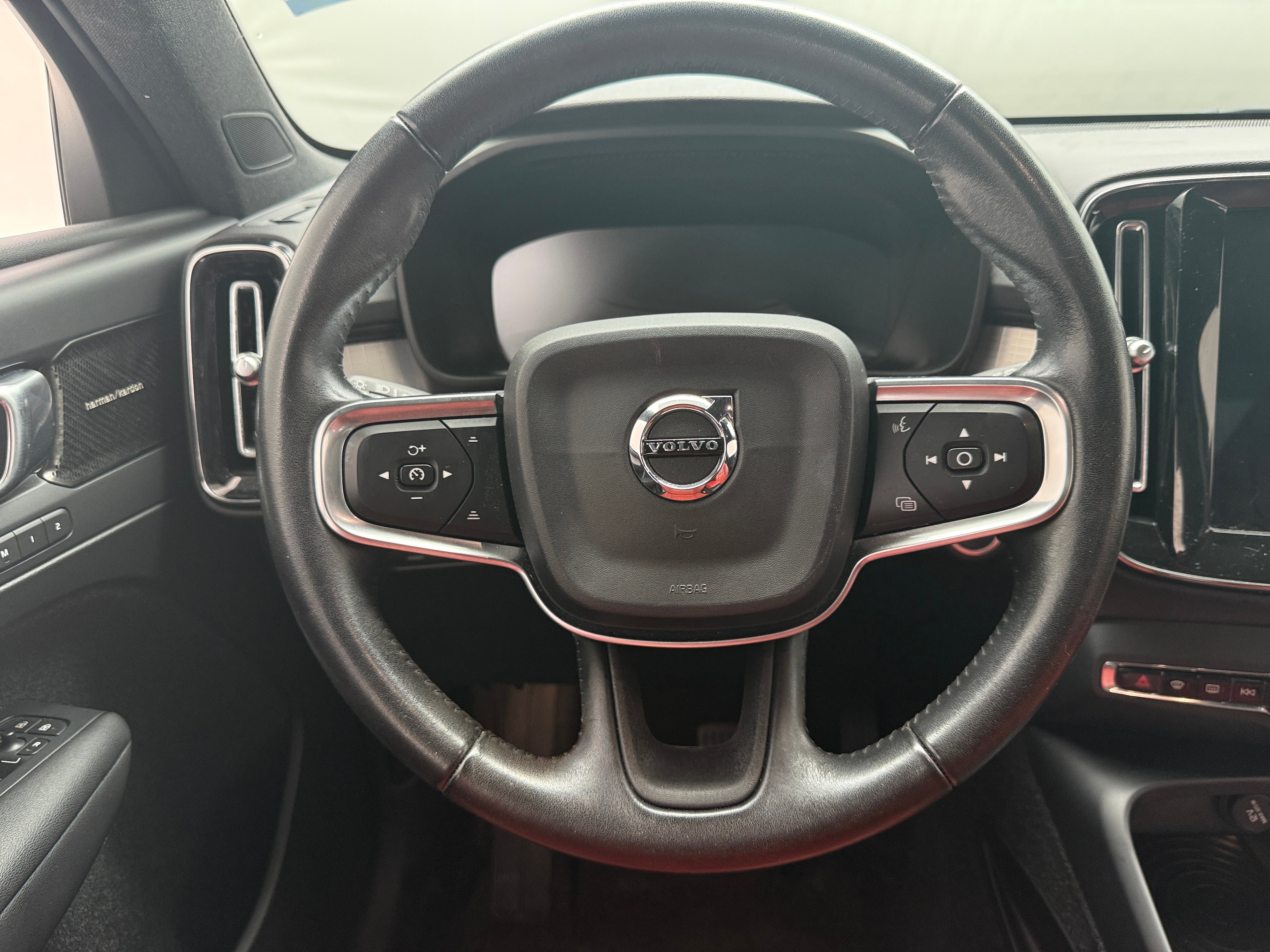2019 Volvo XC40 Momentum - Photo 7