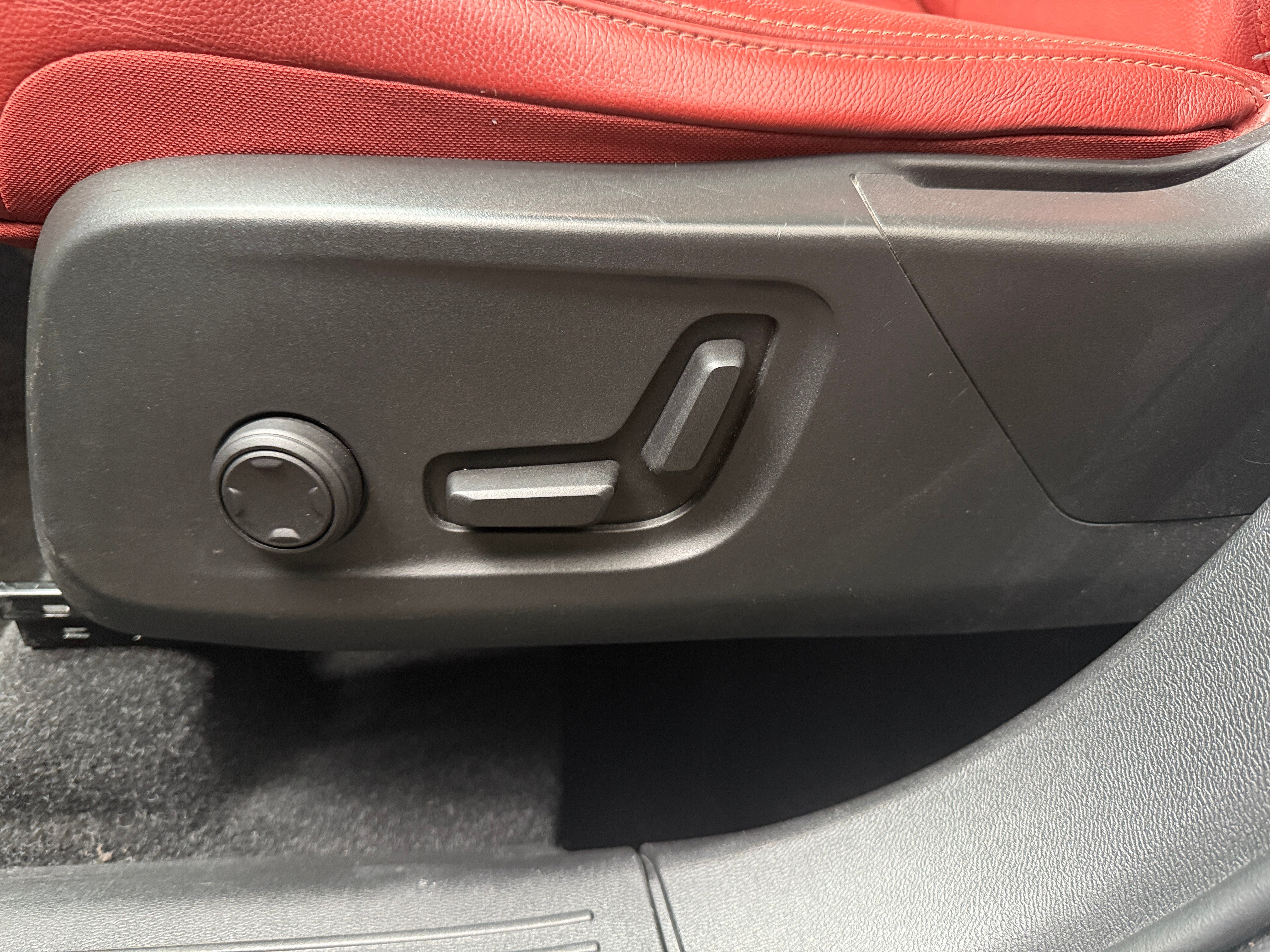 2019 Volvo XC40 Momentum - Photo 3