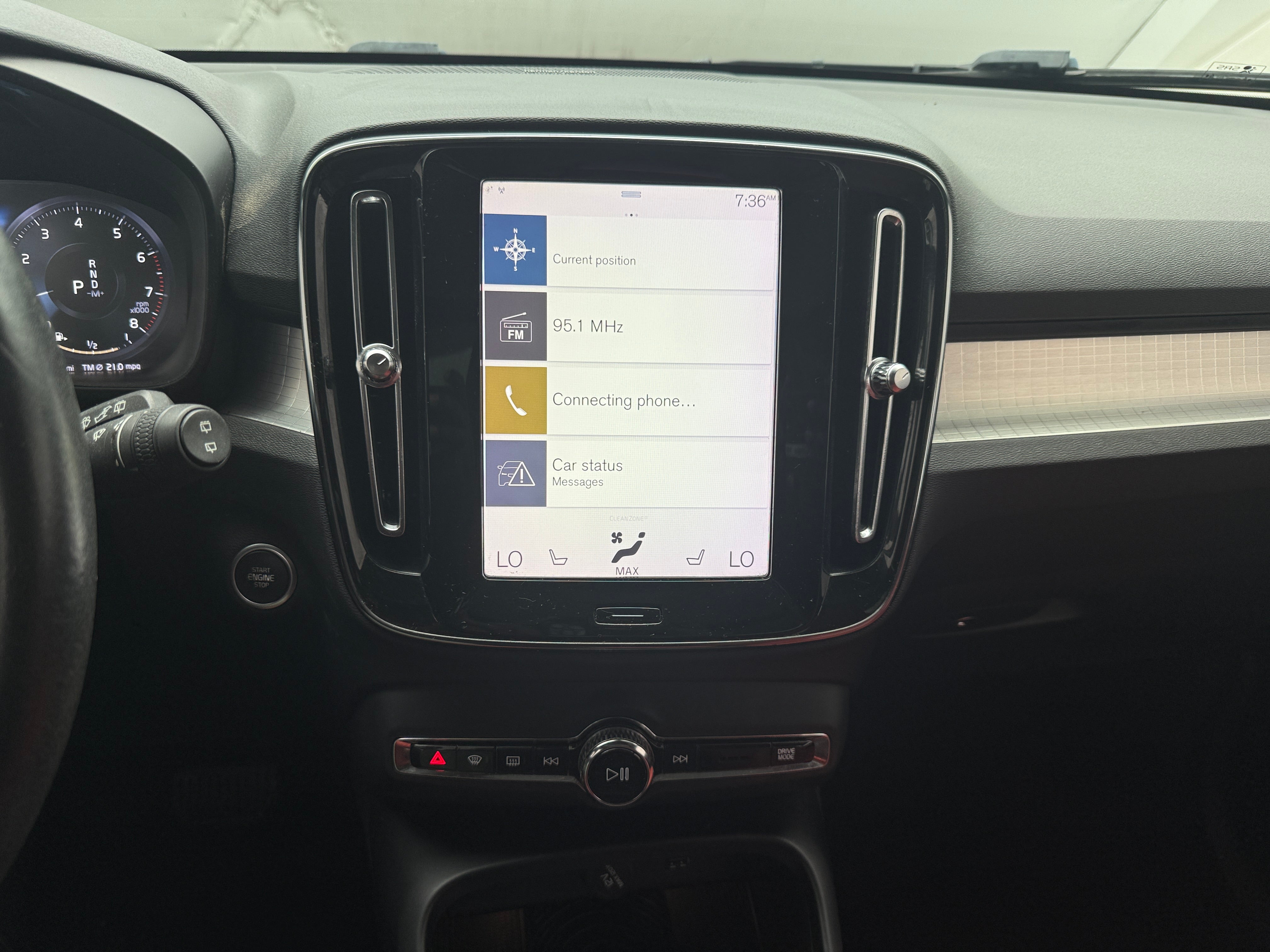2019 Volvo XC40 Momentum - Photo 11