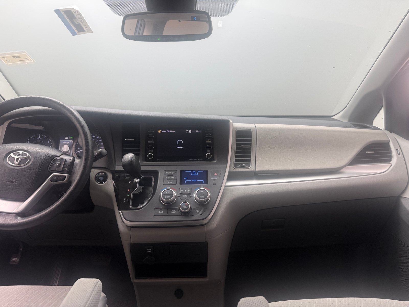 Thumbnail: 2020 Toyota Sienna - 3