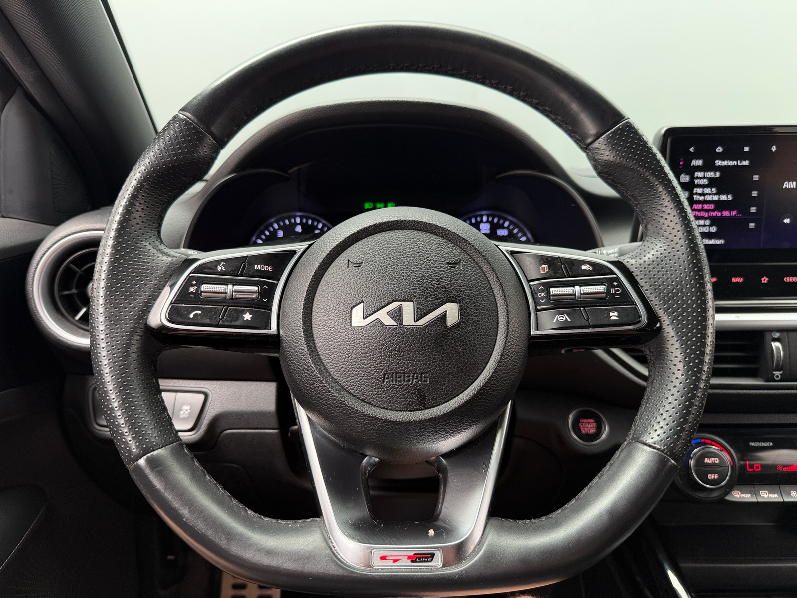Thumbnail: 2023 Kia Forte - 5