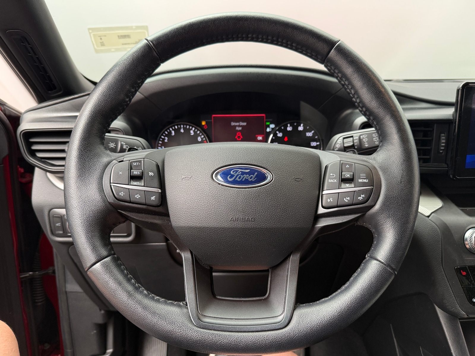 Thumbnail: 2020 Ford Explorer - 5