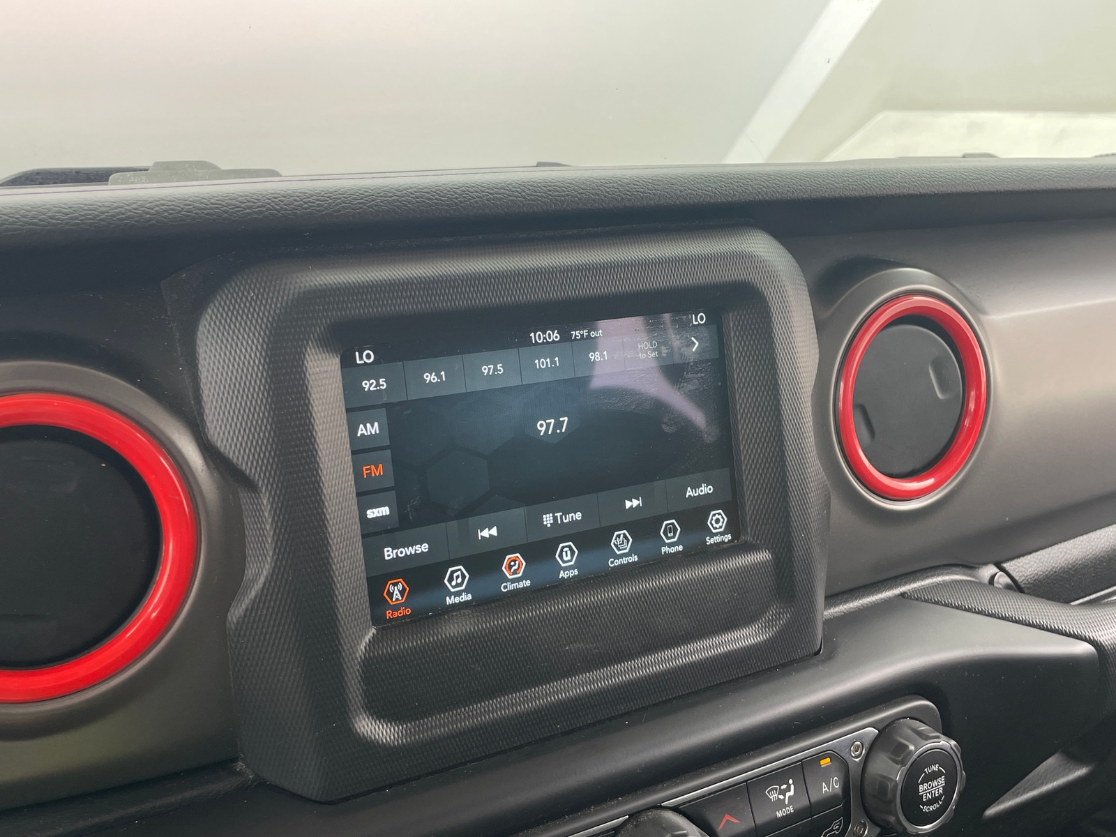 Thumbnail: 2022 Jeep Gladiator - 4