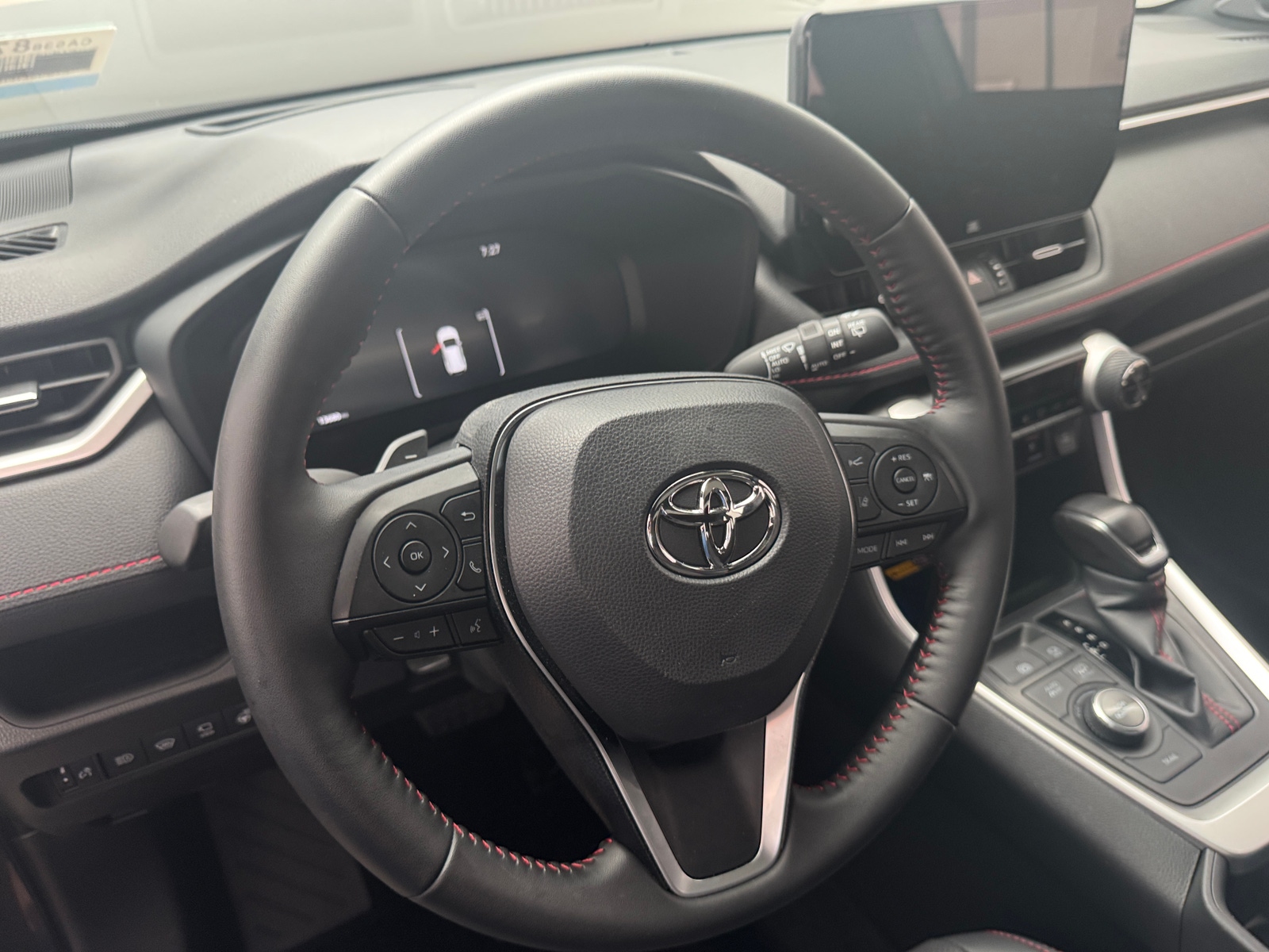 Thumbnail: 2025 Toyota RAV4 - 4