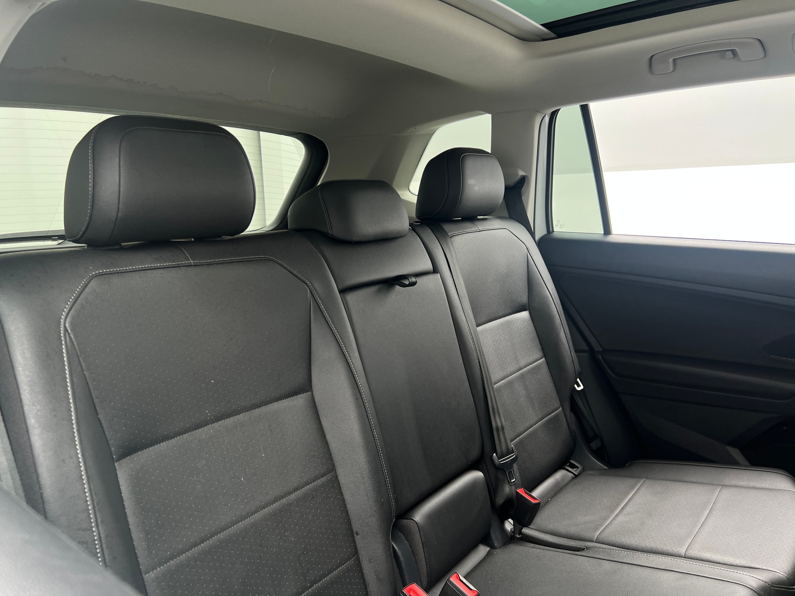 Thumbnail: 2019 Volkswagen Tiguan - 5