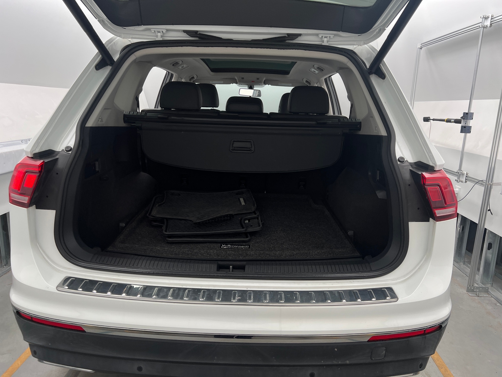 Thumbnail: 2019 Volkswagen Tiguan - 6