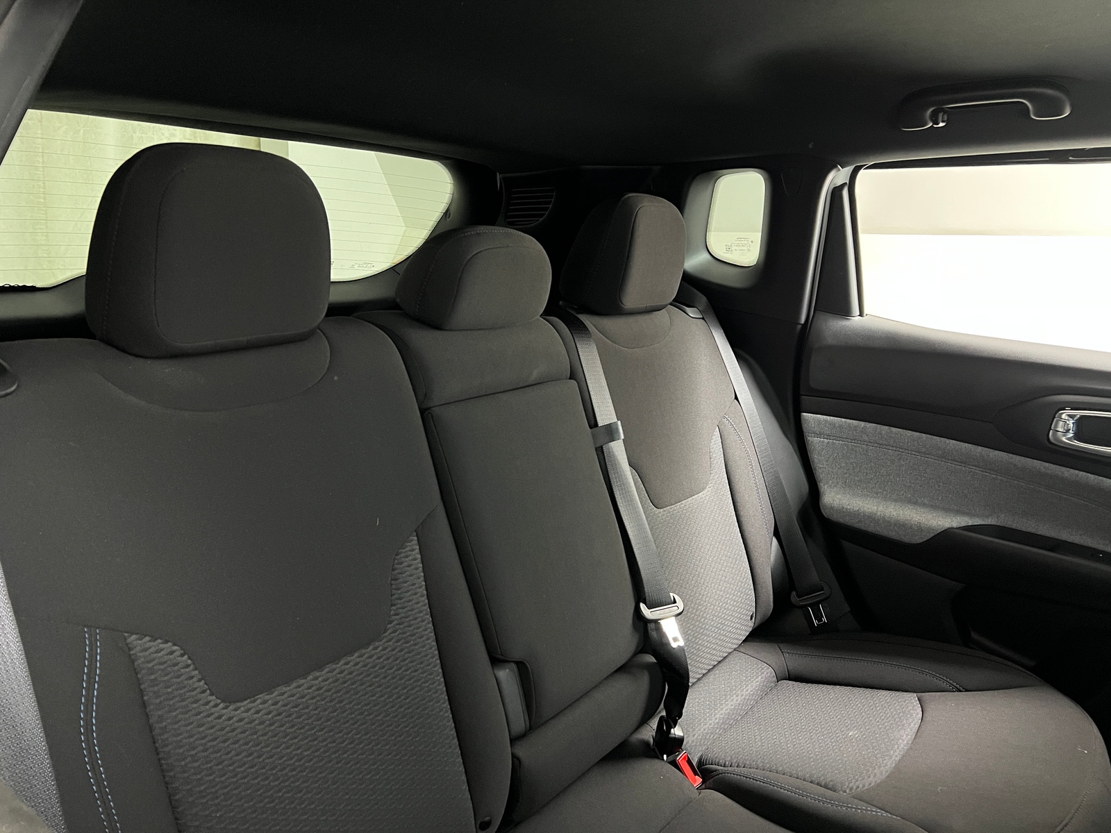 Thumbnail: 2023 Jeep Compass - 6