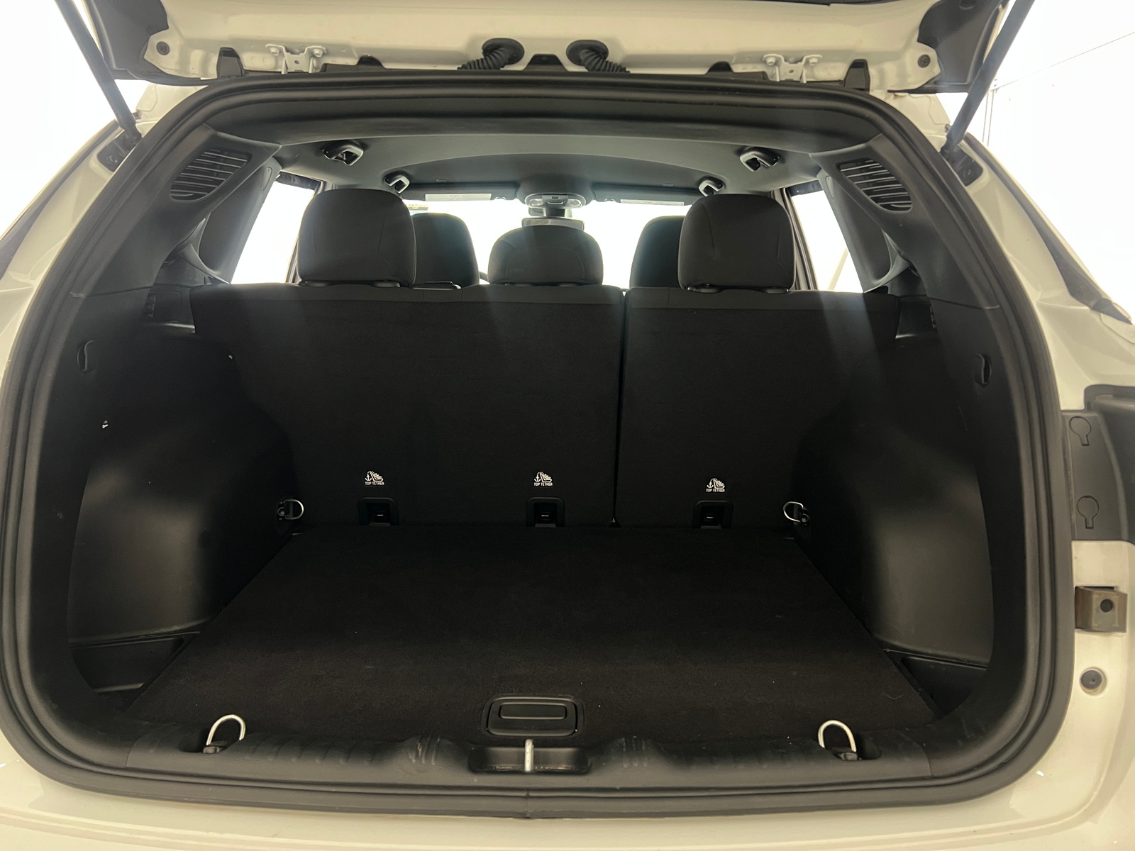 Thumbnail: 2023 Jeep Compass - 7