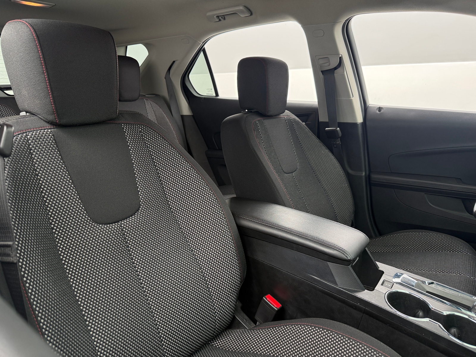 Thumbnail: 2017 Chevrolet Equinox - 2