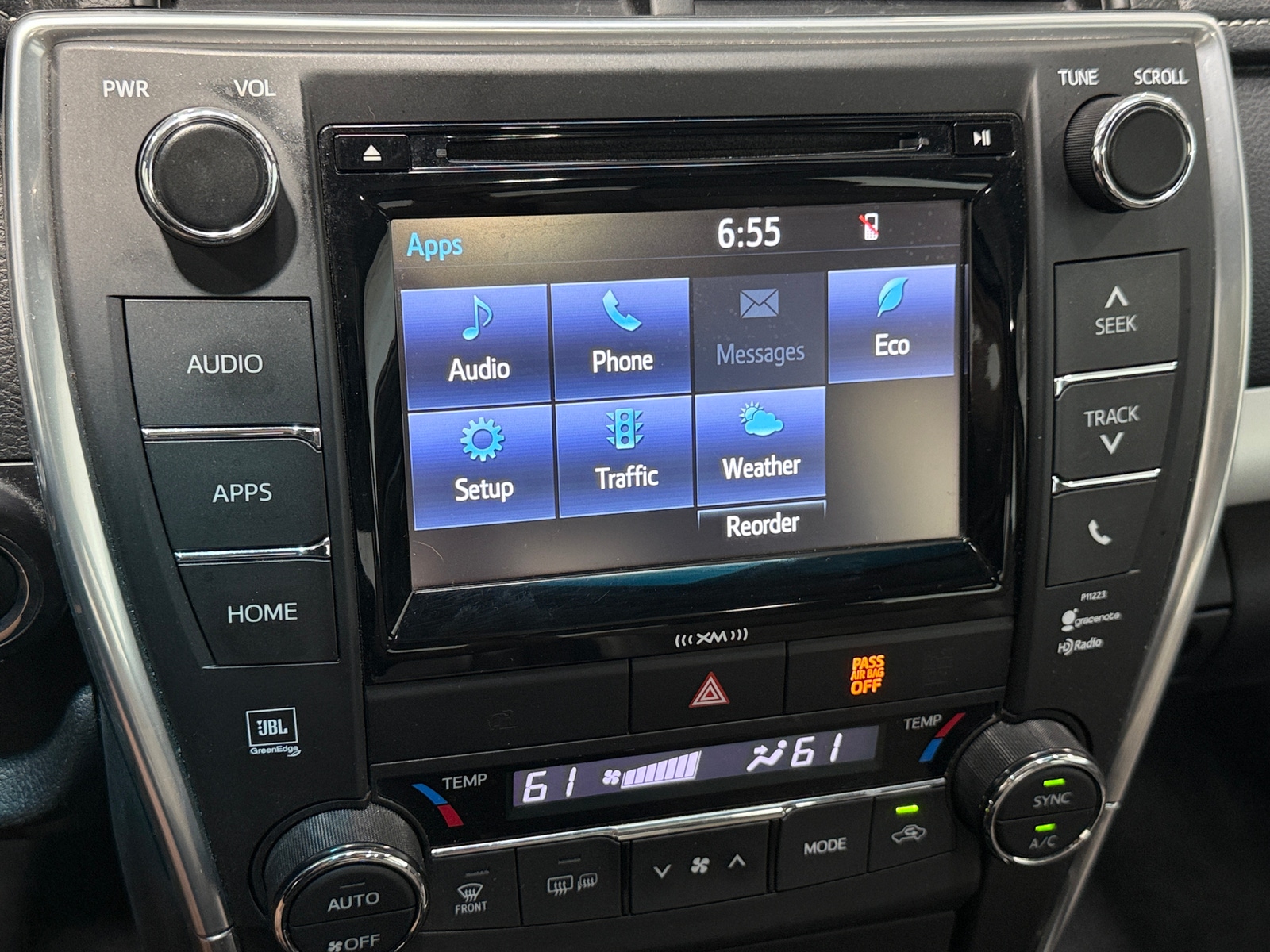 Thumbnail: 2017 Toyota Camry - 4