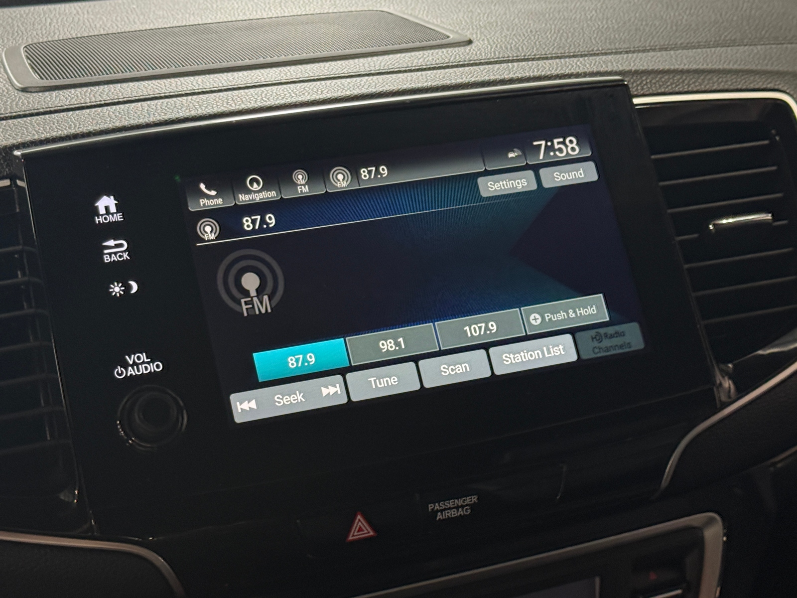 Thumbnail: 2019 Honda Passport - 3