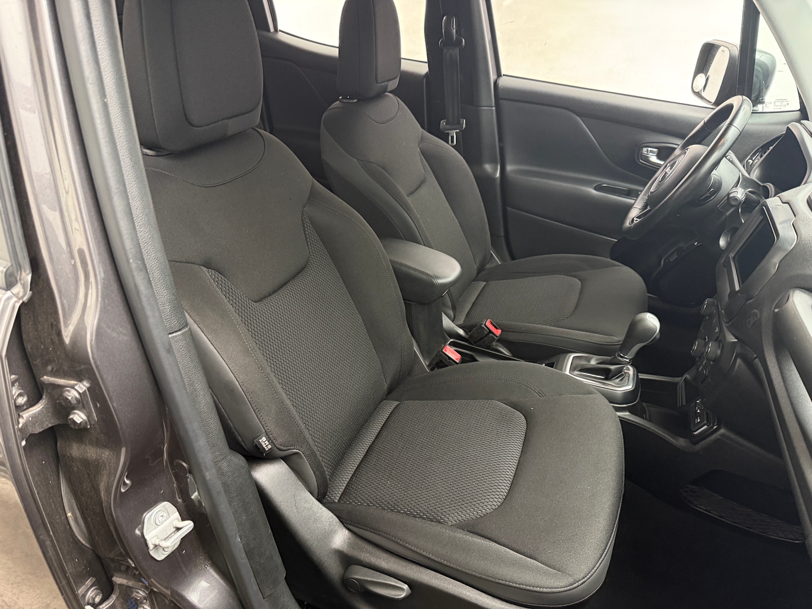 Thumbnail: 2018 Jeep Renegade - 2