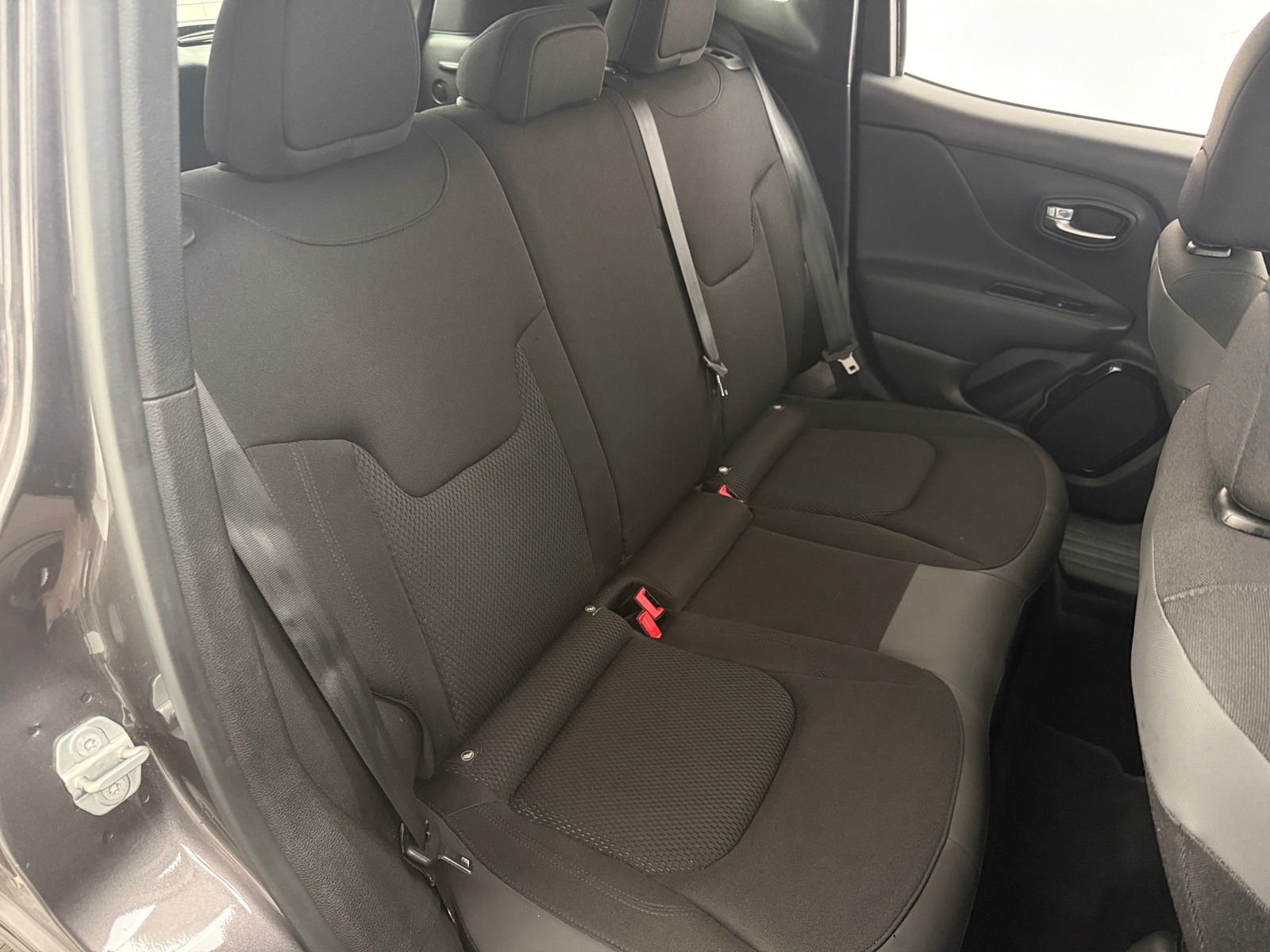 Thumbnail: 2018 Jeep Renegade - 6