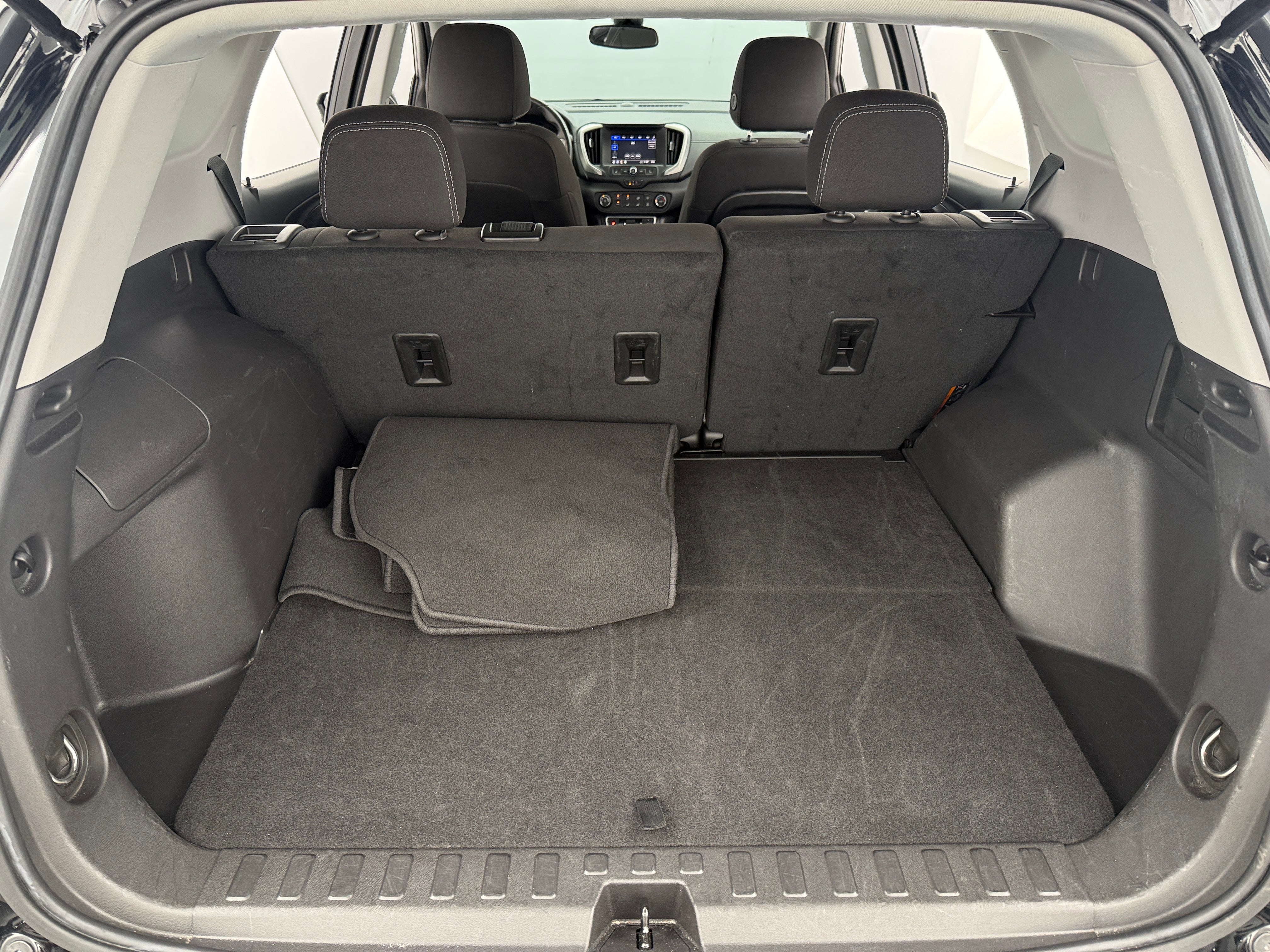 2024 GMC Terrain SLE - Photo 5