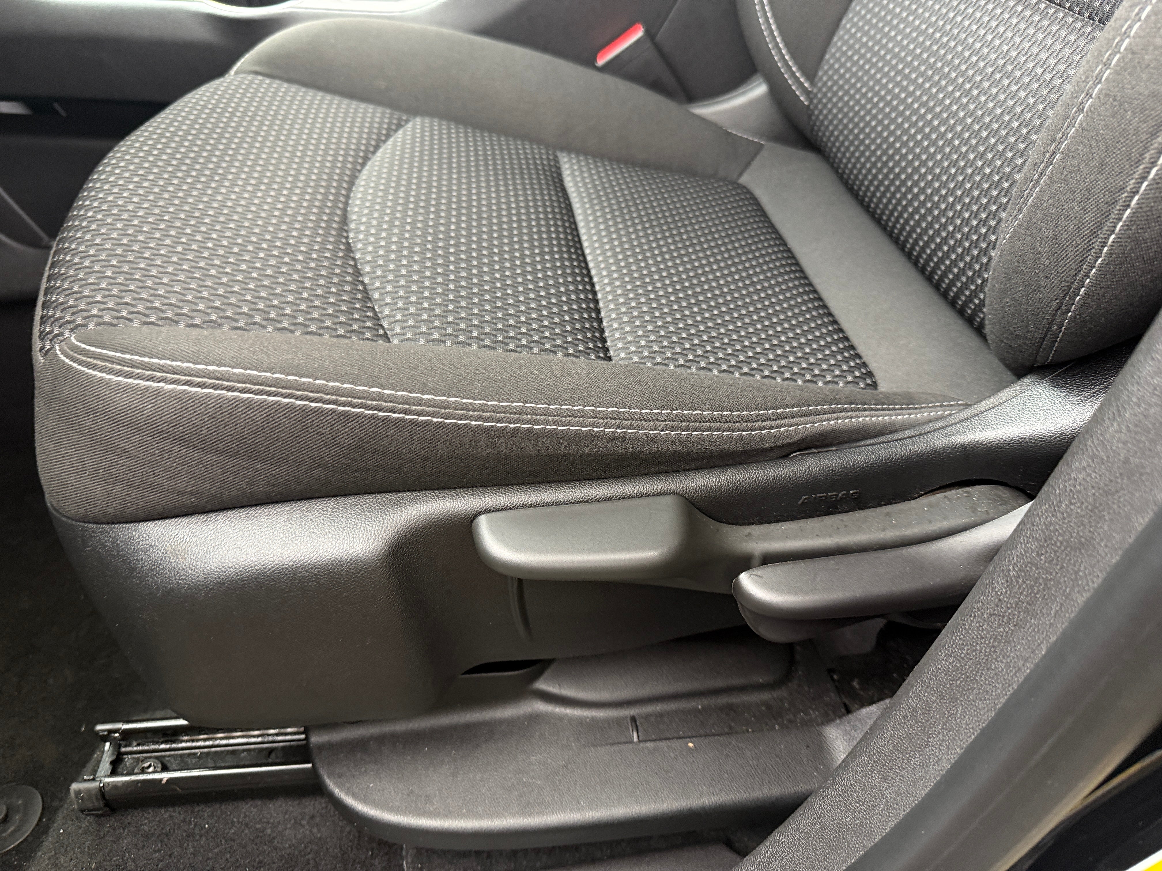 2024 GMC Terrain SLE - Photo 2