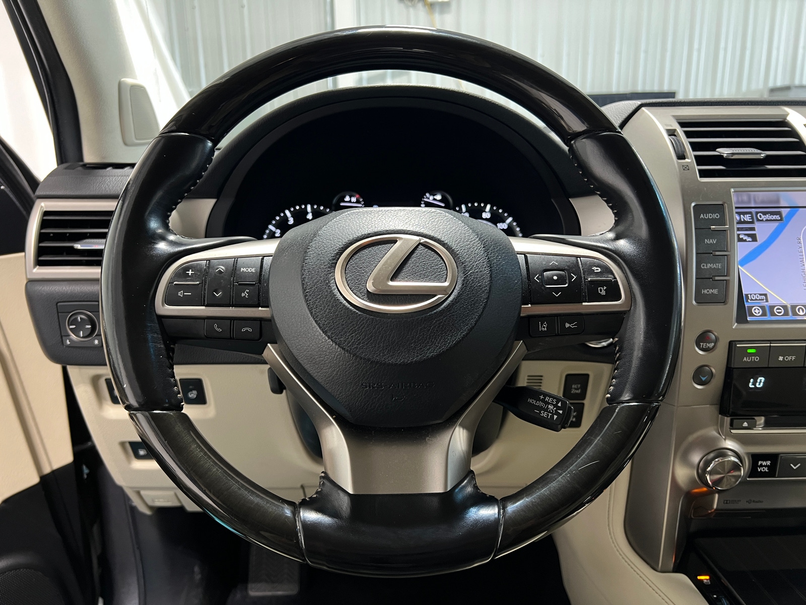 Thumbnail: 2021 Lexus GX - 4