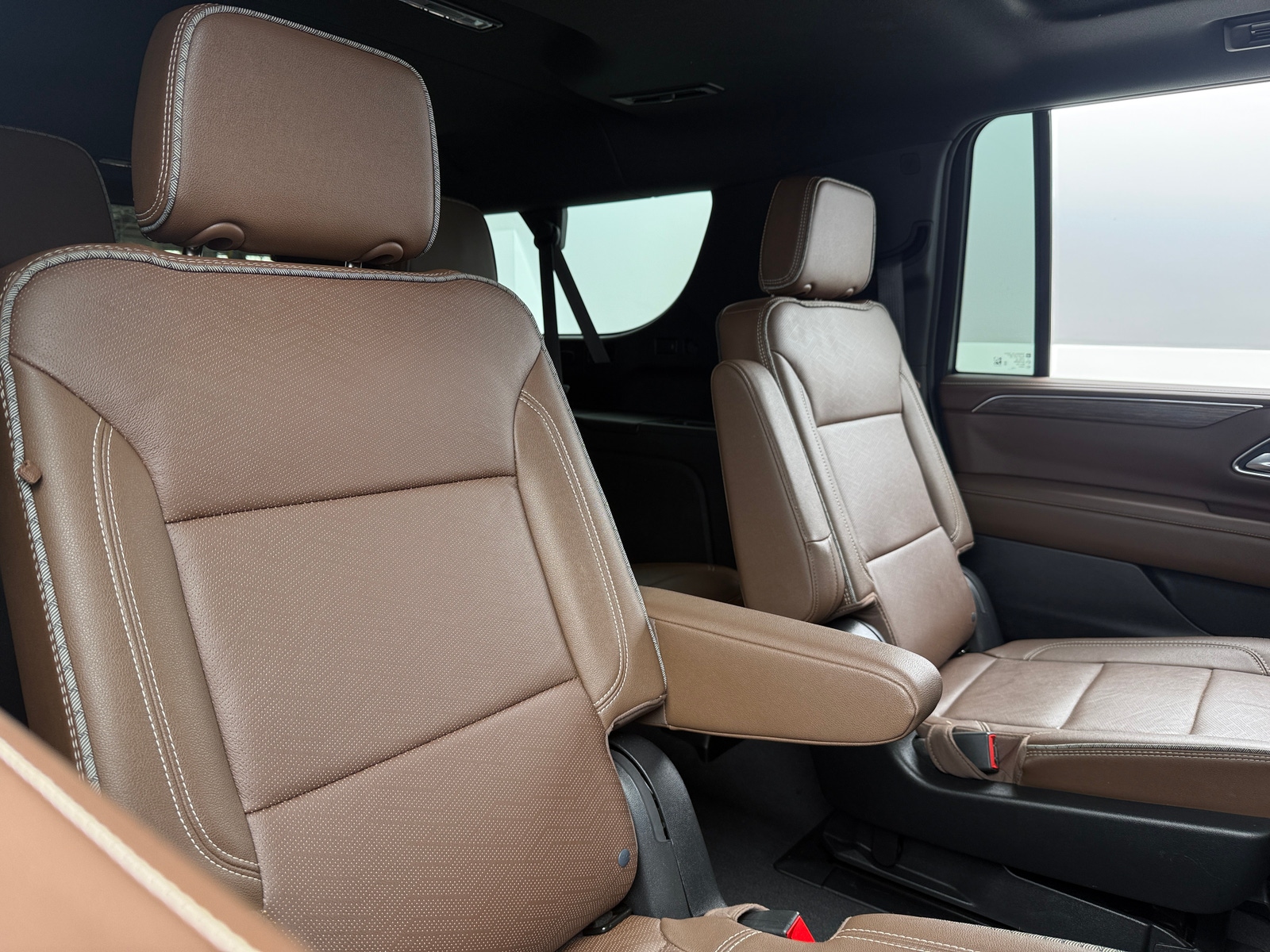 Thumbnail: 2023 Chevrolet Suburban - 5