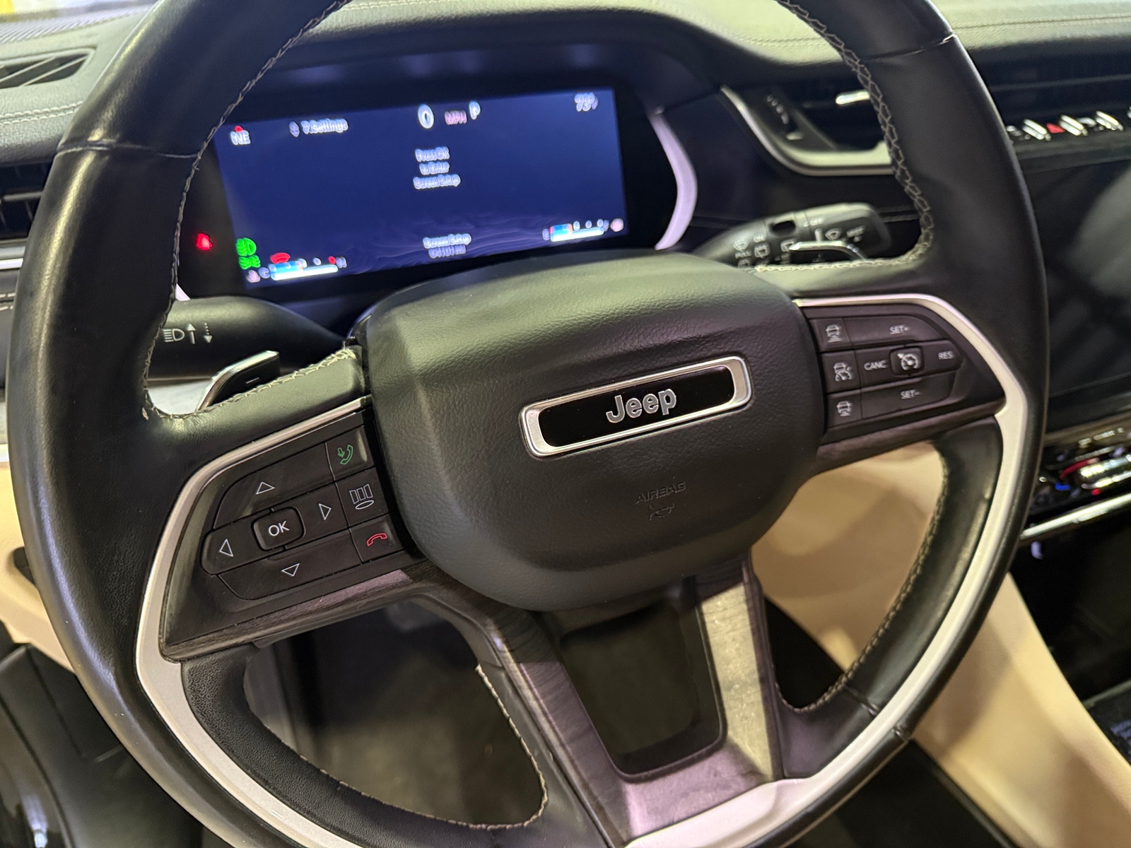 Thumbnail: 2021 Jeep Grand Cherokee L - 4