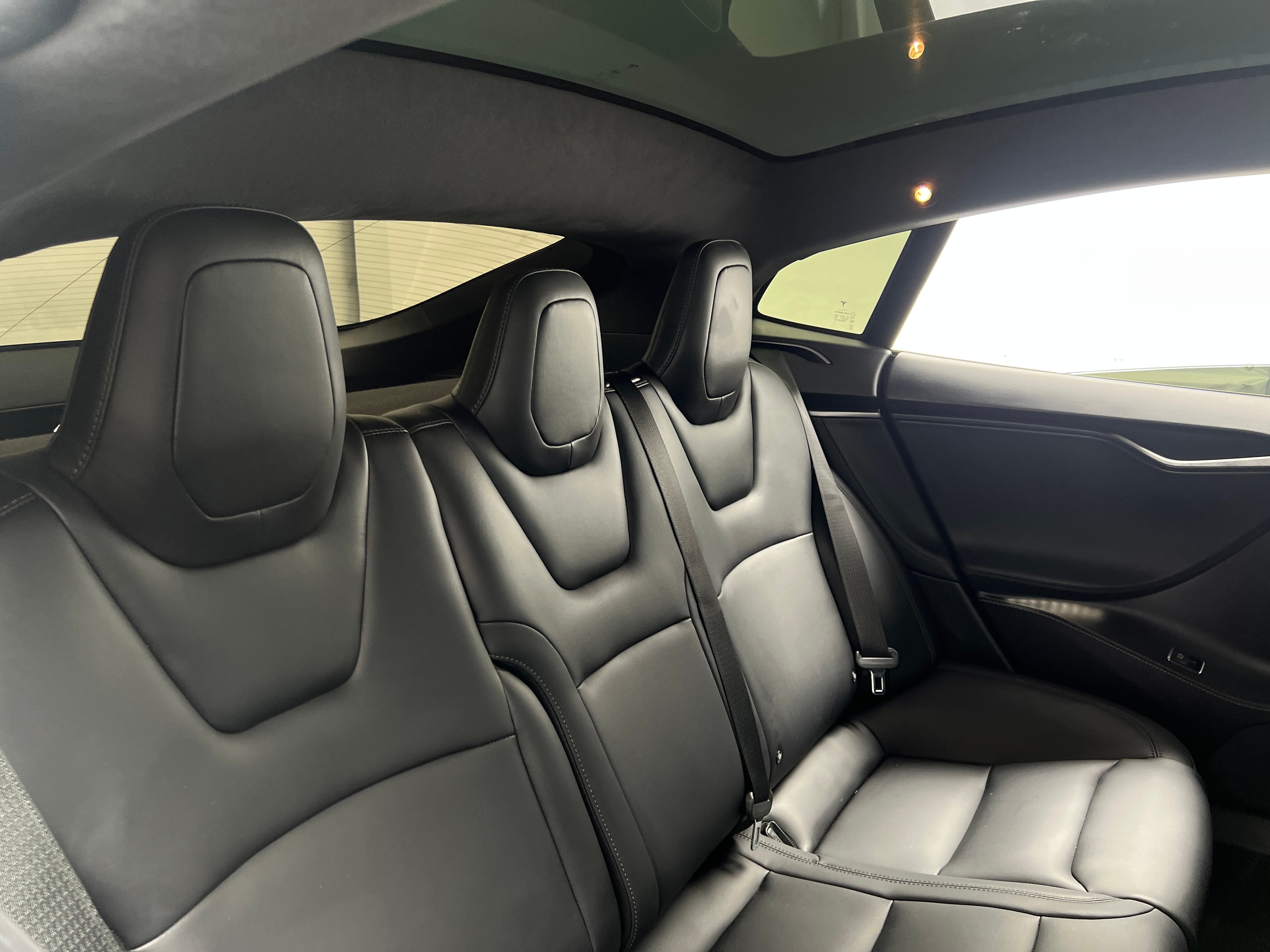 Used 2020 Tesla Model S Long Range with VIN 5YJSA1E2XLF356371 for sale in Pewaukee, WI