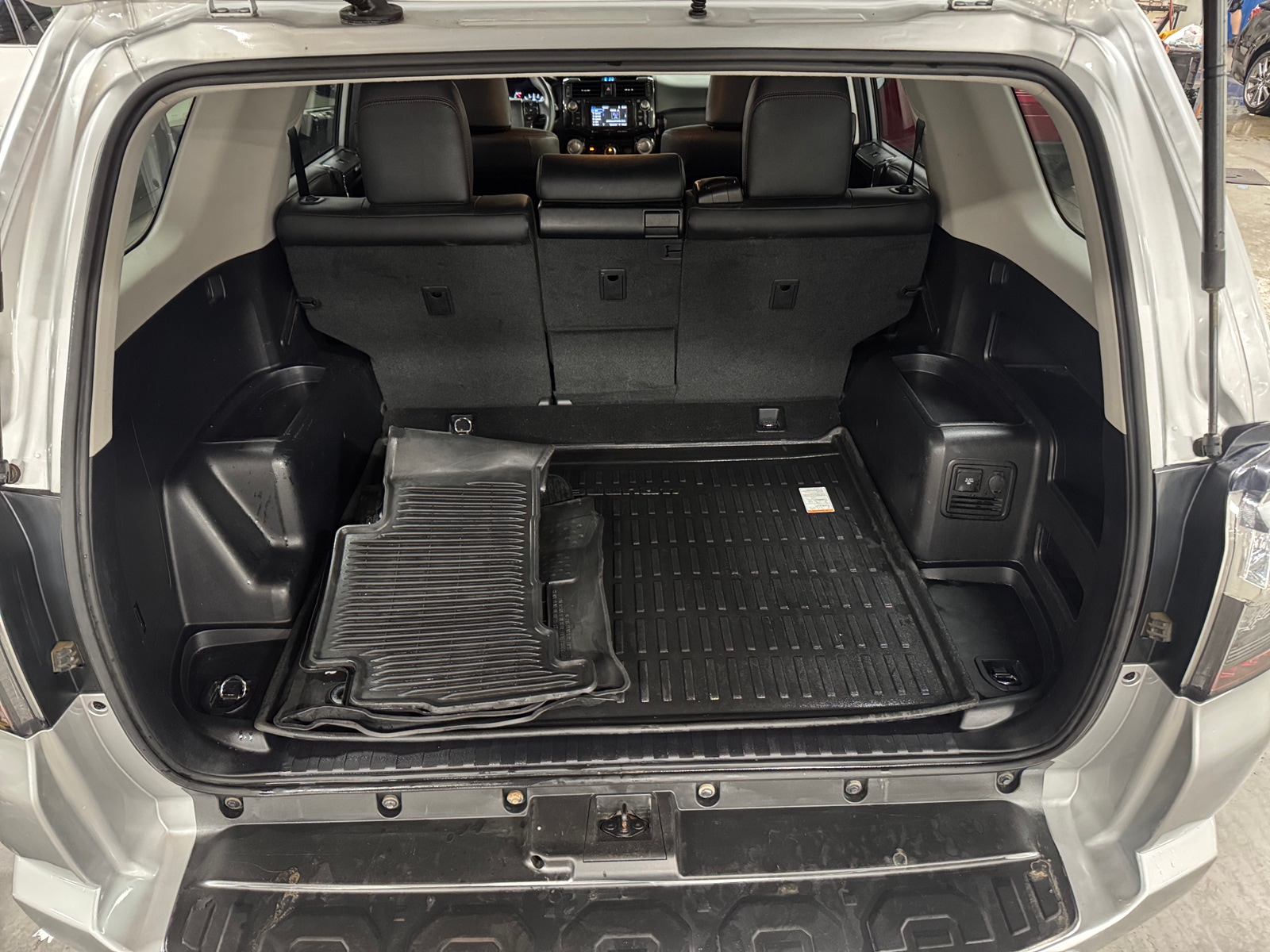 Thumbnail: 2019 Toyota 4Runner - 6